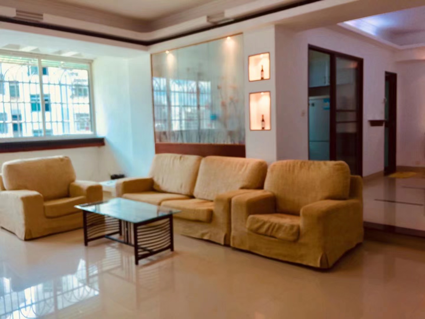 矿冶大厦 3室2厅2卫 2800.0元/月 矿冶大厦 3室2厅2卫 2800.0元/月室内图