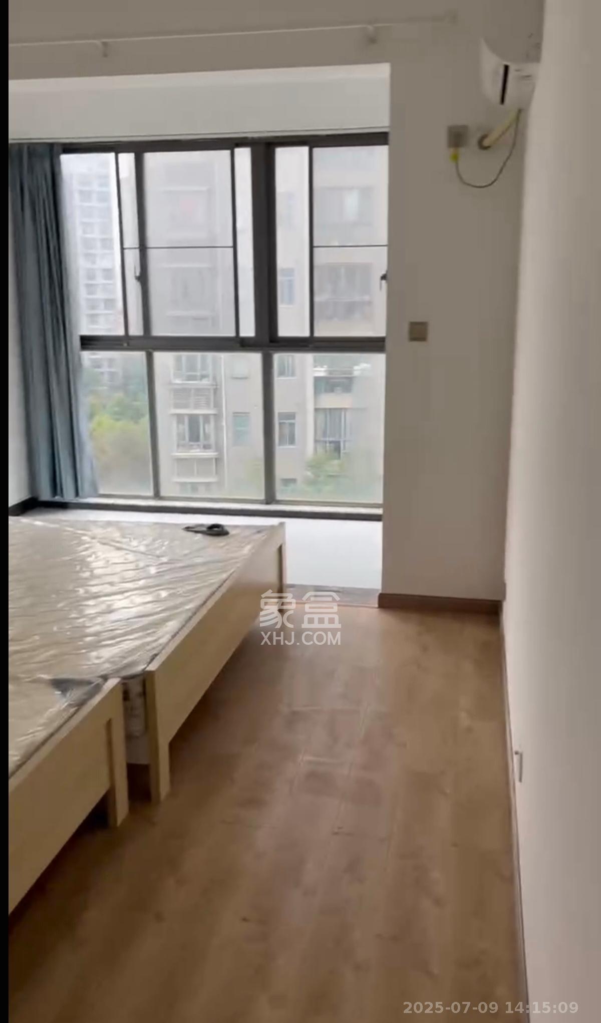 颐和佳园 4室2厅2卫 3500.00元/月 颐和佳园 4室2厅2卫 3500.00元/月室内图