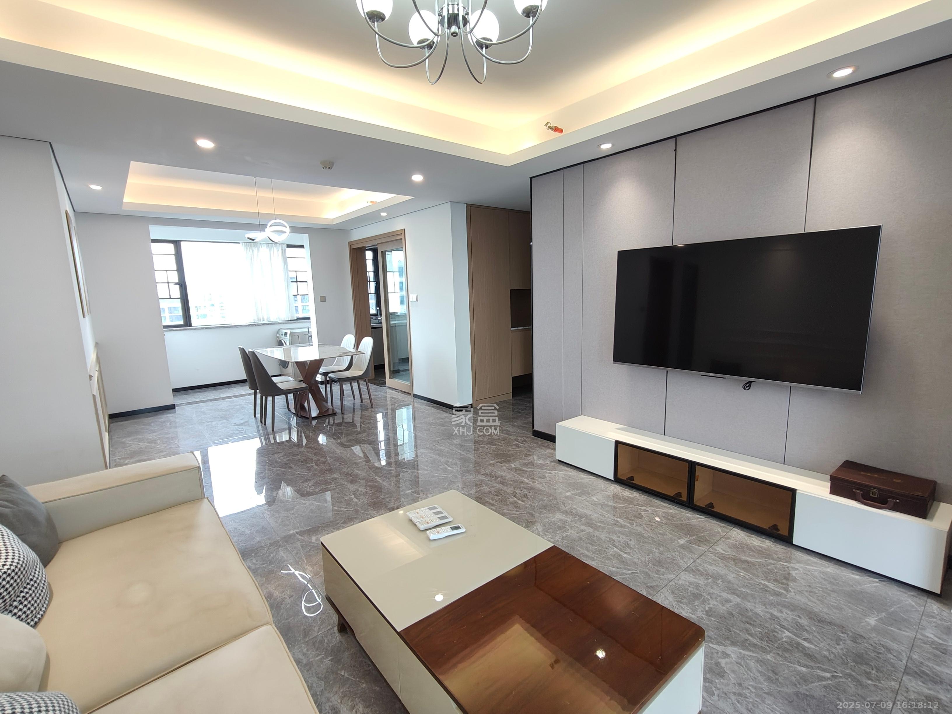 中国铁建湘语梅溪  4室2厅2卫   3600.00元/月室内图