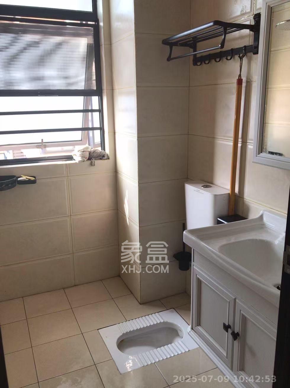 水墨林溪  2室1厅1卫   2400.00元/月室内图