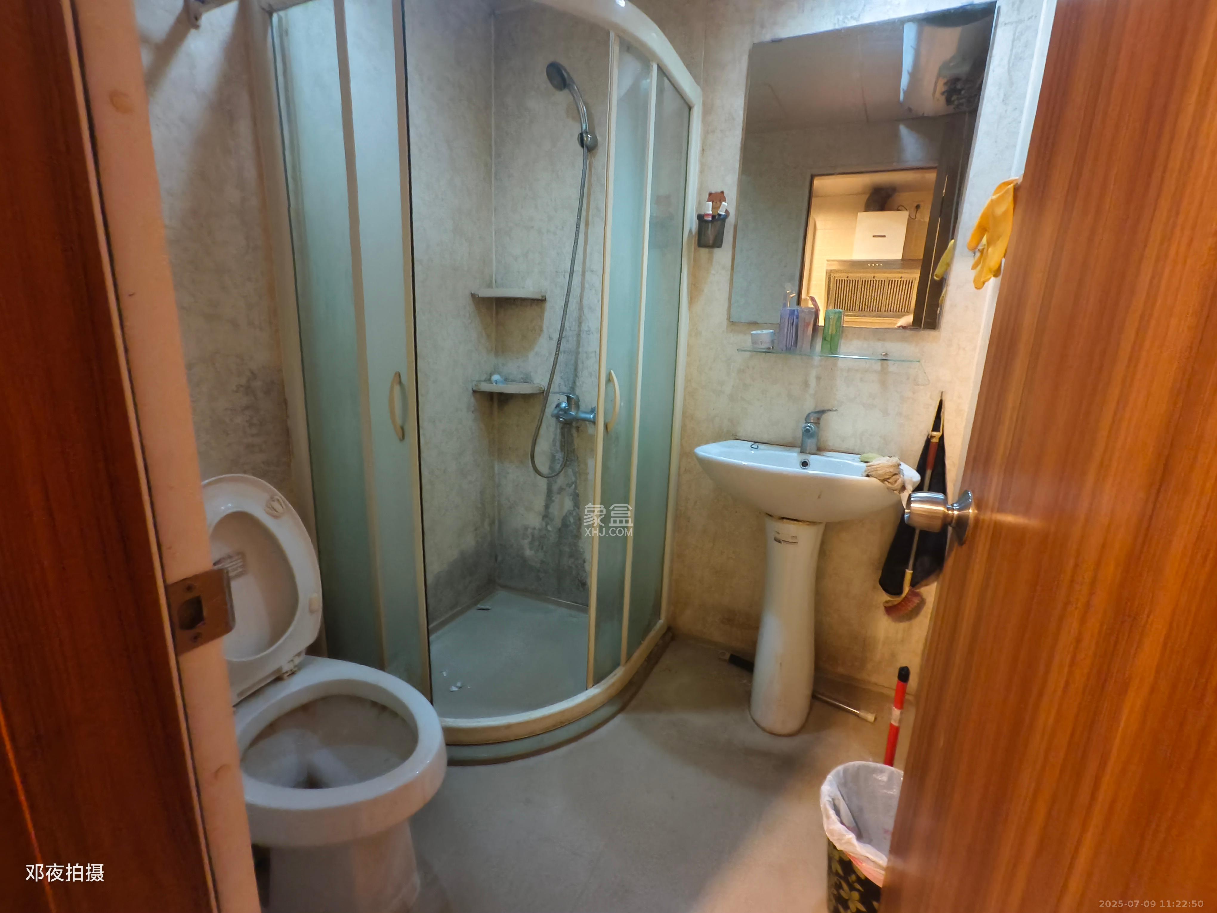 花漾年华(桂花园) 1室1厅1卫 1200.0元/月 花漾年华(桂花园) 1室1厅1卫 1200.0元/月室内图