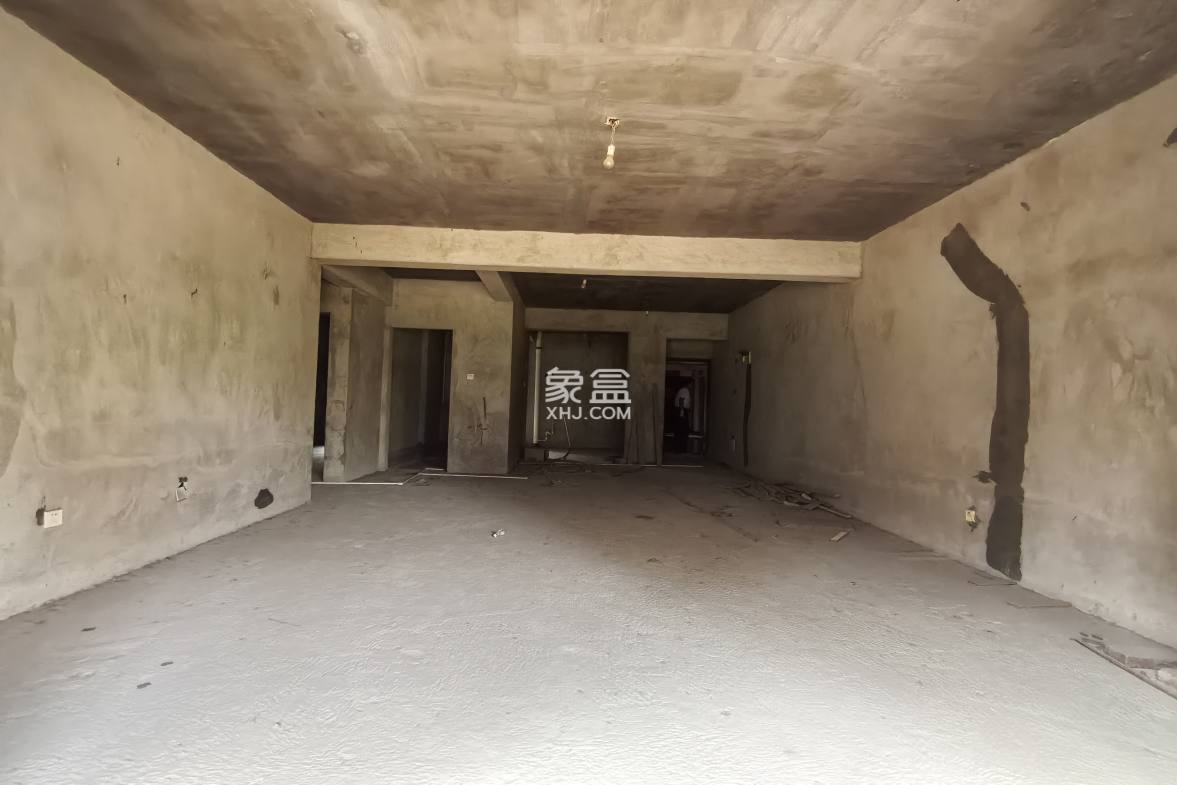 南苑上和一期 4室2厅2卫 80.0万 南苑上和一期 4室2厅2卫 80.0万客厅