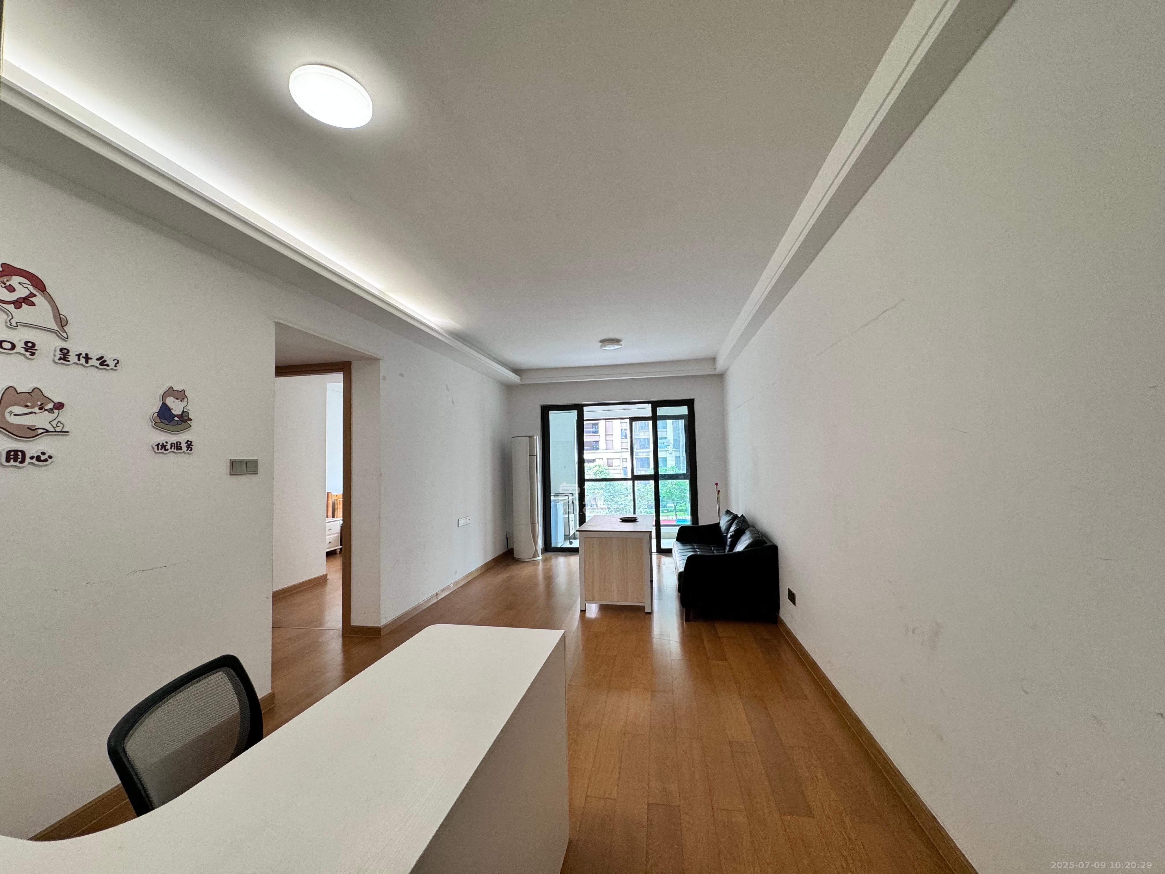 阳光城尚东湾青柠园  3室2厅1卫    2200.0元/月 阳光城尚东湾青柠园  3室2厅1卫    2200.0元/月室内图