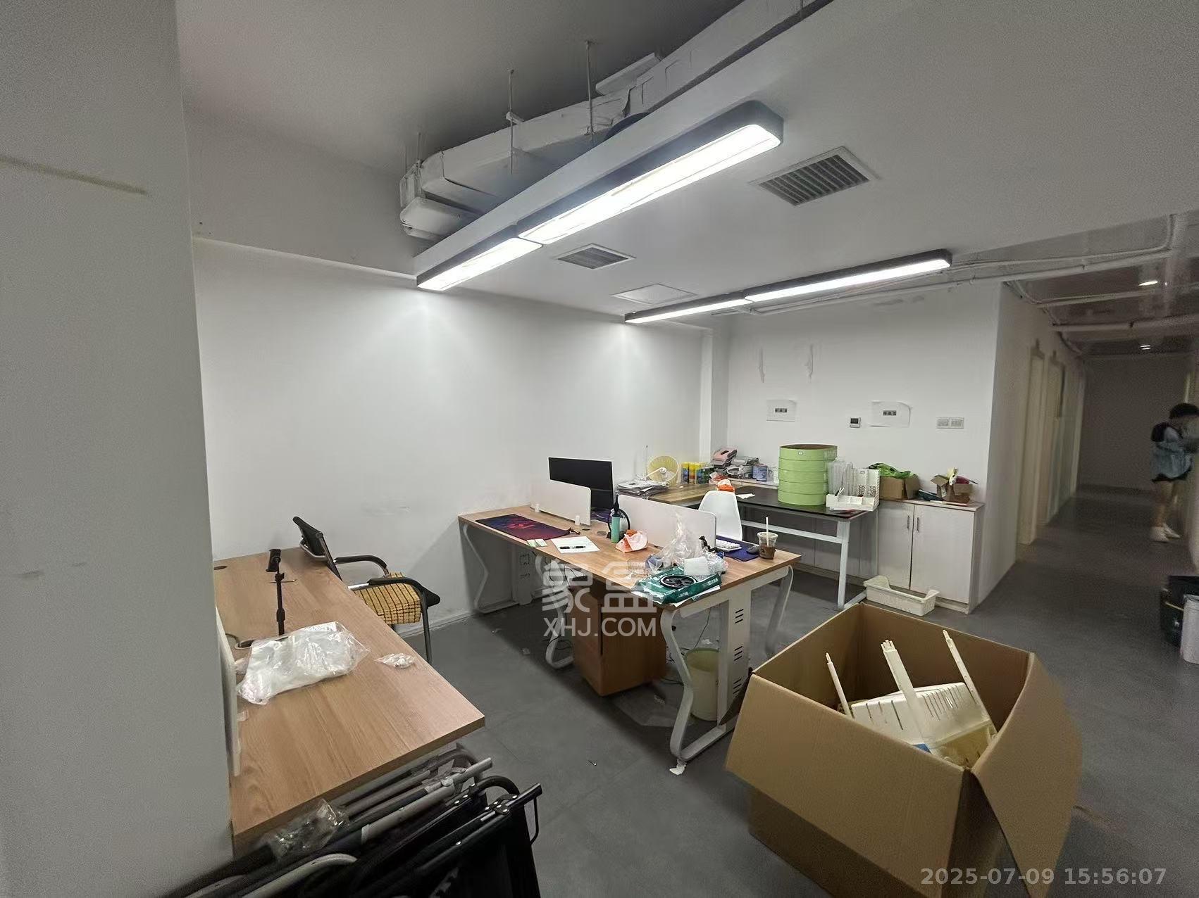 蓝湾国际广场  1室1厅1卫    3000.0元/月室内图