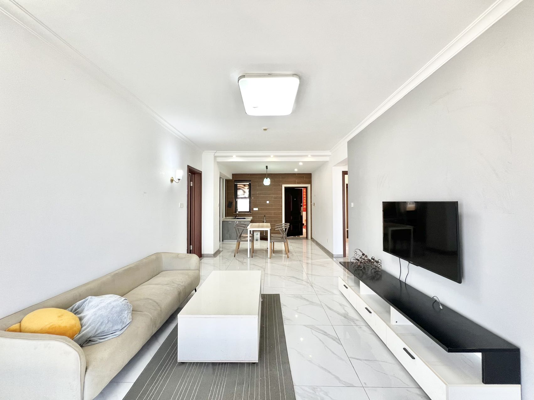 万达广场骏豪仕家(万达公馆) 3室2厅2卫 2600.0元/月 万达广场骏豪仕家(万达公馆) 3室2厅2卫 2600.0元/月室内图