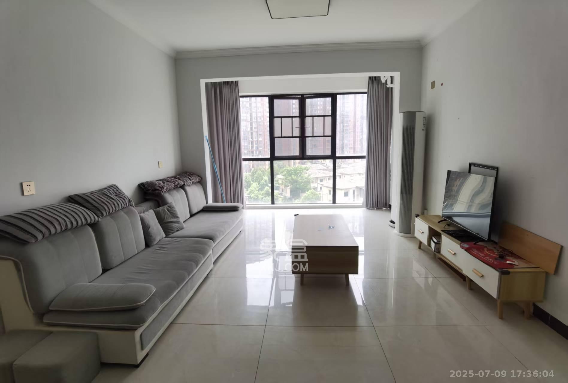 乾源国际  3室2厅2卫    2000.0元/月 乾源国际  3室2厅2卫    2000.0元/月室内图