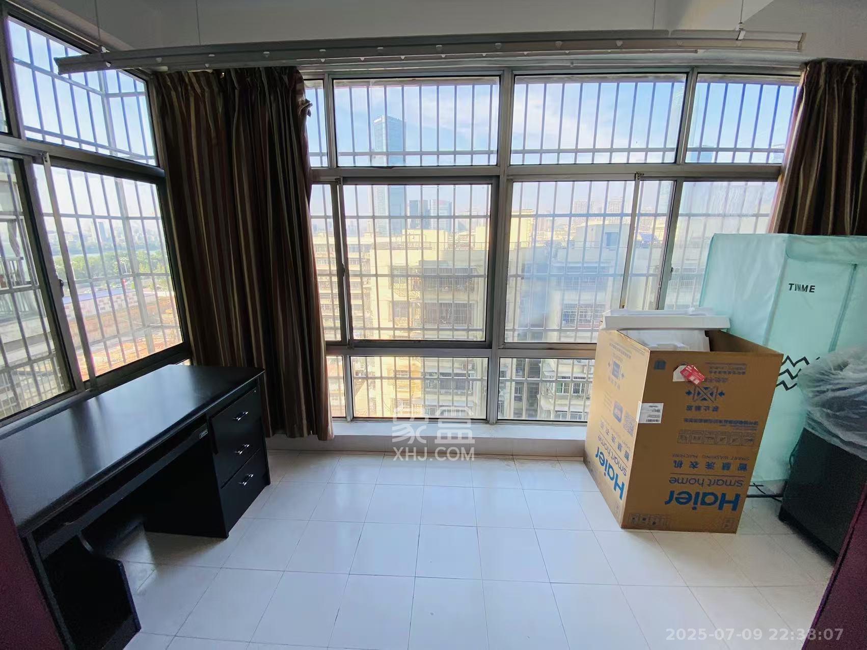 景泰雅苑(景江融城)  2室1厅1卫    2600.0元/月 景泰雅苑(景江融城)  2室1厅1卫    2600.0元/月室内图