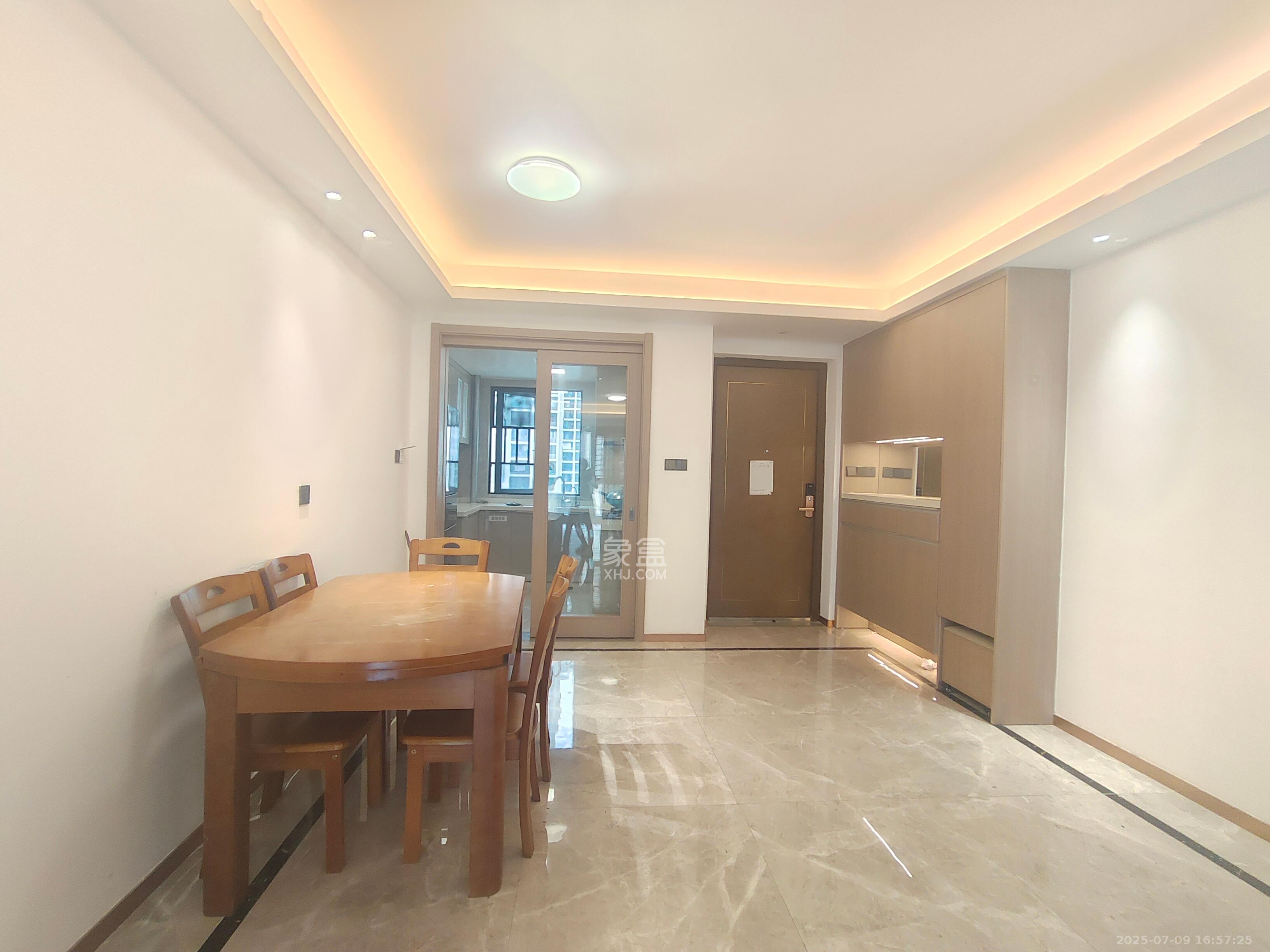 旭辉雨花郡 4室1厅2卫 4300.0元/月 旭辉雨花郡 4室1厅2卫 4300.0元/月室内图