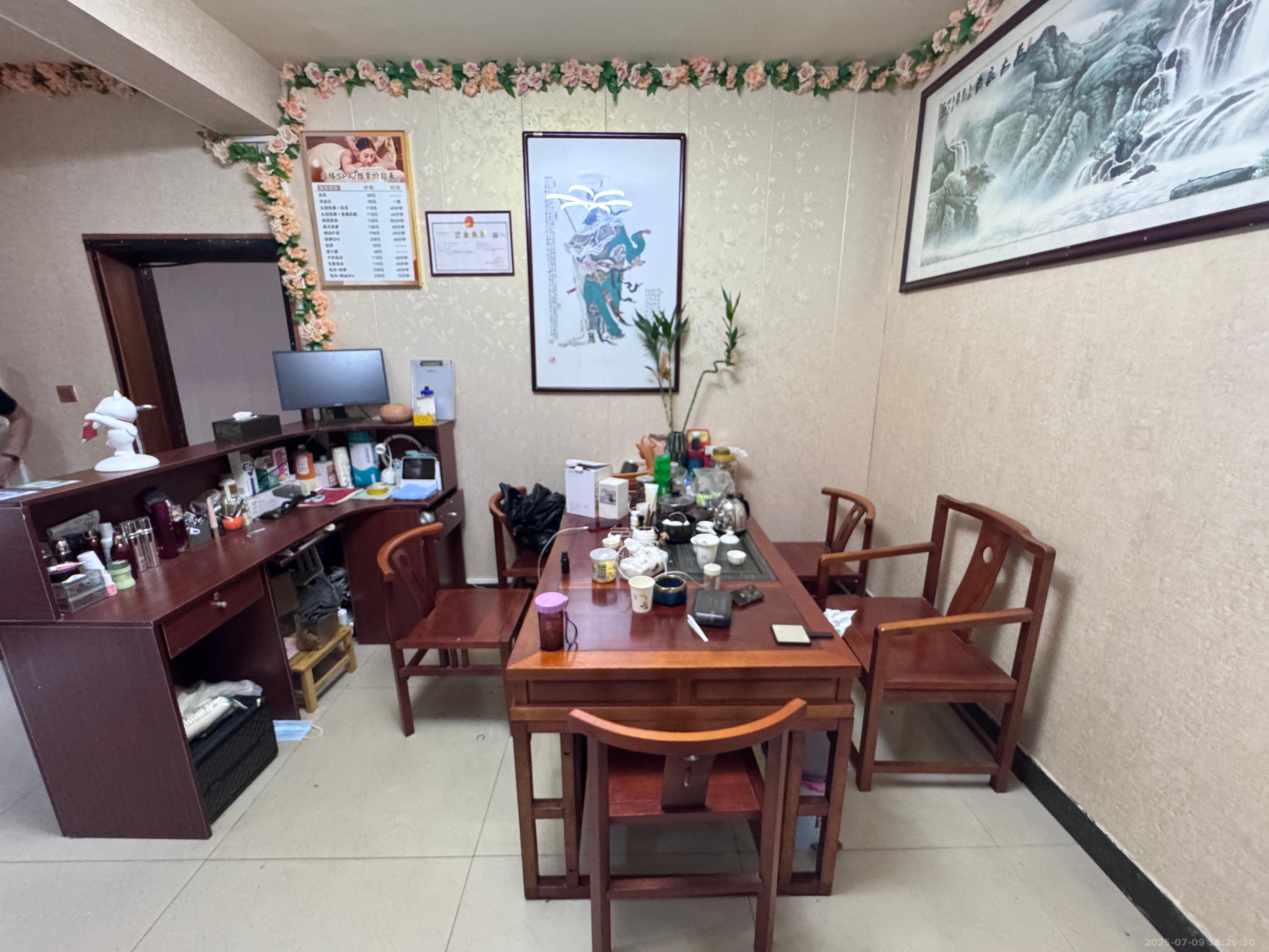 大桥一，二区  3室2厅1卫    3500.0元/月室内图