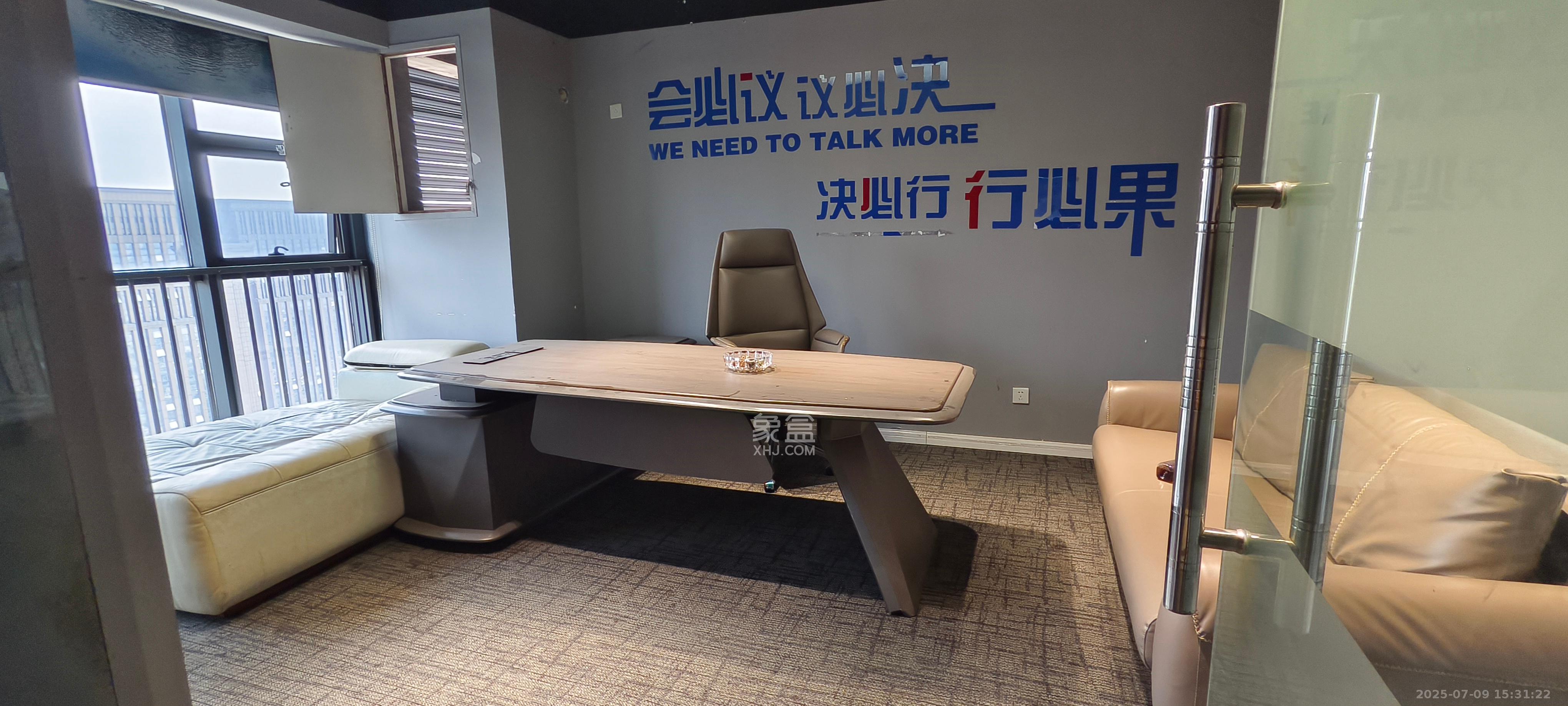 第六都（陆都小区）  1室1厅1卫    1800.0元/月室内图