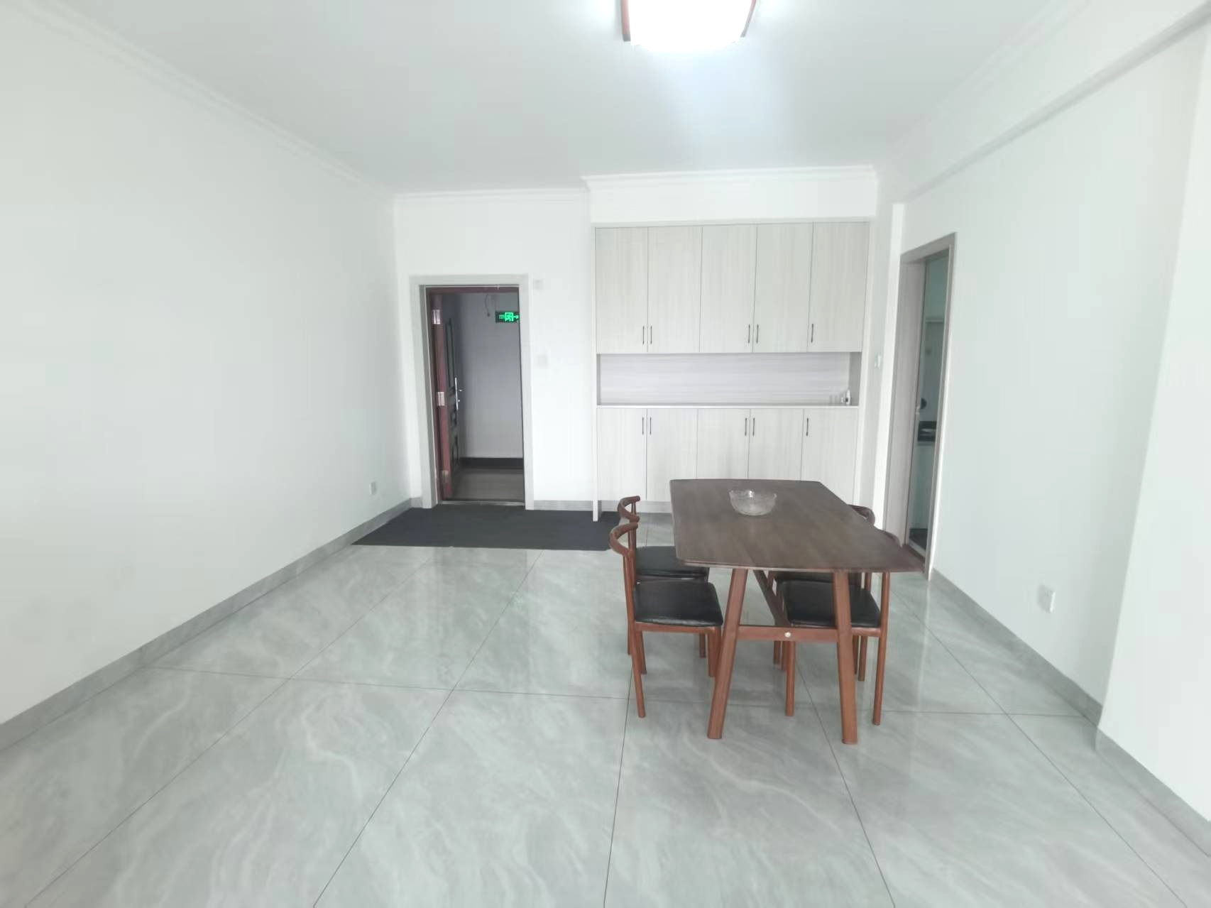 长湖新村  2室2厅1卫   1600.00元/月
