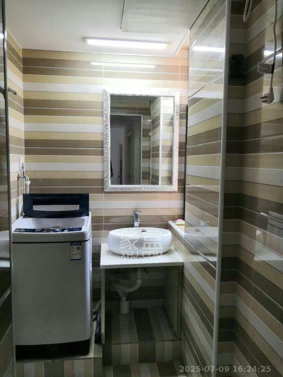 德润小区(丰升德润小区) 3室1厅1卫 2000.0元/月 德润小区(丰升德润小区) 3室1厅1卫 2000.0元/月室内图