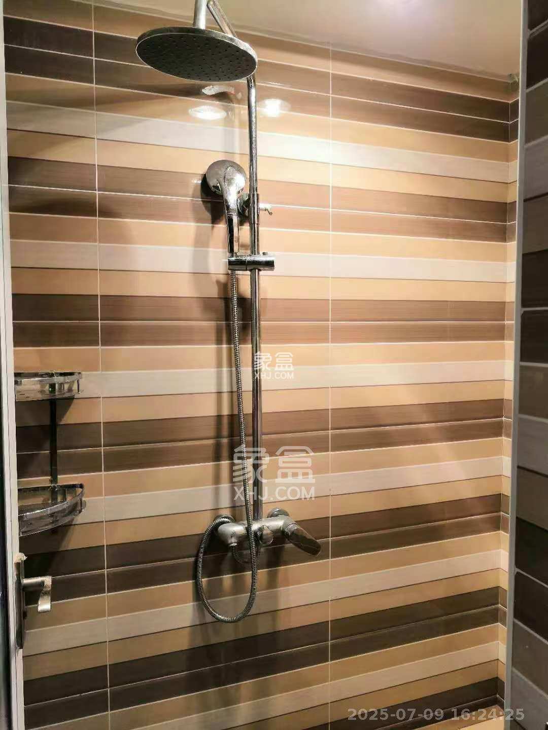 德润小区(丰升德润小区) 3室1厅1卫 2000.0元/月 德润小区(丰升德润小区) 3室1厅1卫 2000.0元/月室内图