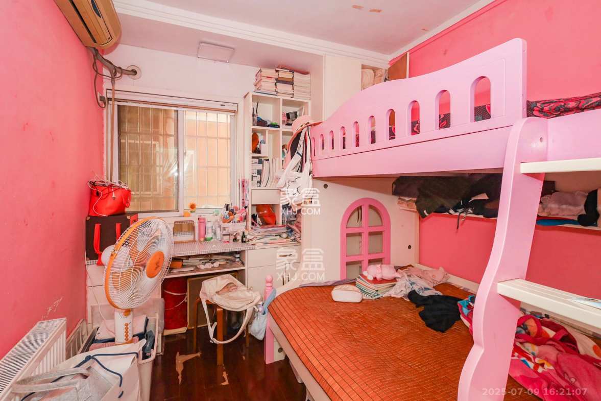 德润园  3室2厅1卫    65.0万 德润园  3室2厅1卫    65.0万卧室