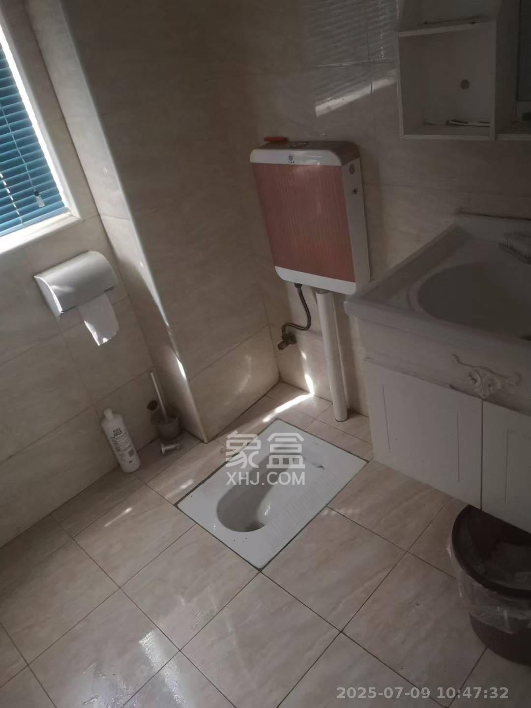 丽发新城  2室2厅1卫    1800.0元/月 丽发新城  2室2厅1卫    1800.0元/月室内图