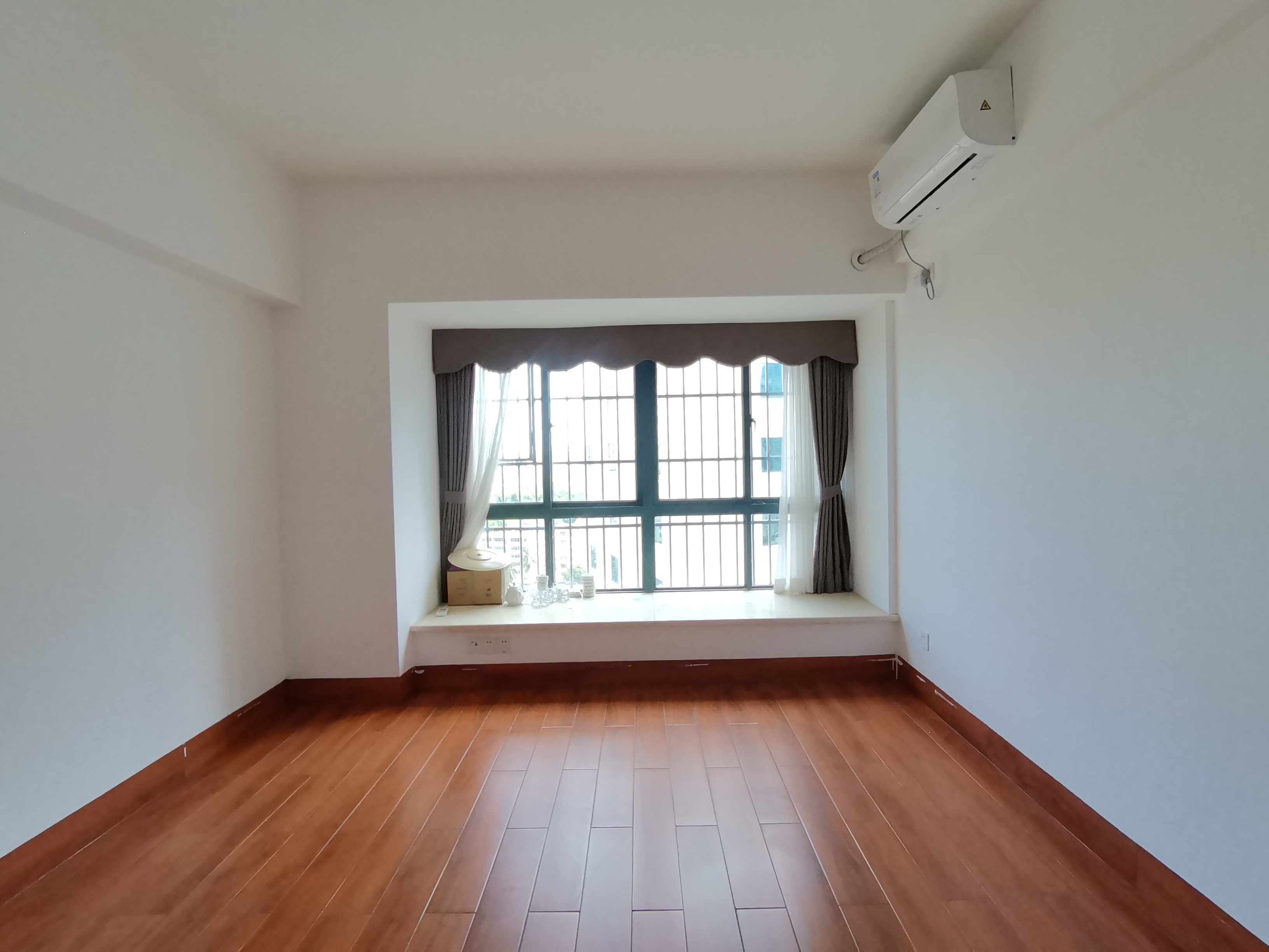 国机中洋公馆  4室2厅2卫    5500.0元/月 国机中洋公馆  4室2厅2卫    5500.0元/月室内图