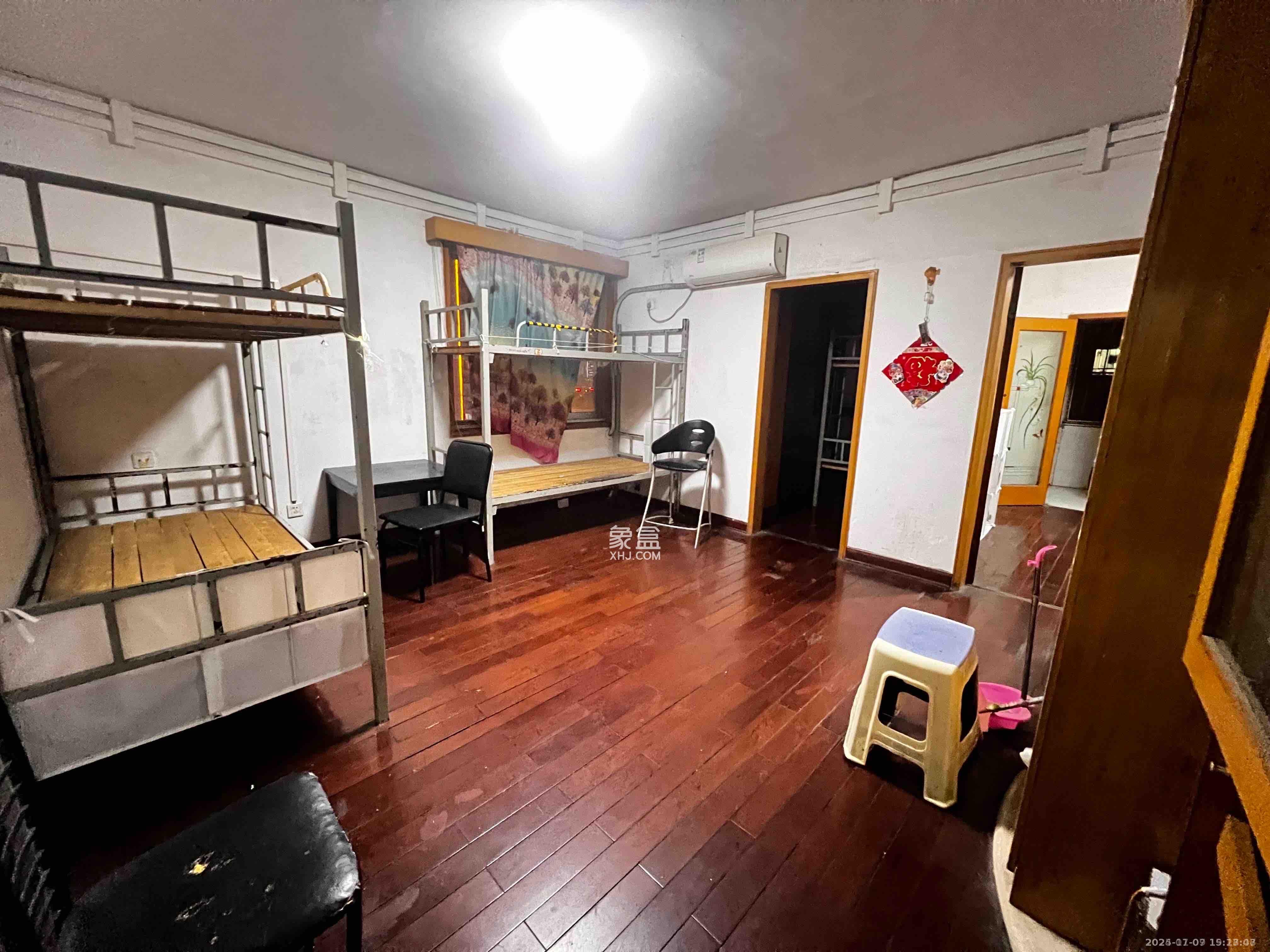 海东青大厦 2室1厅1卫 2400.0元/月 海东青大厦 2室1厅1卫 2400.0元/月室内图