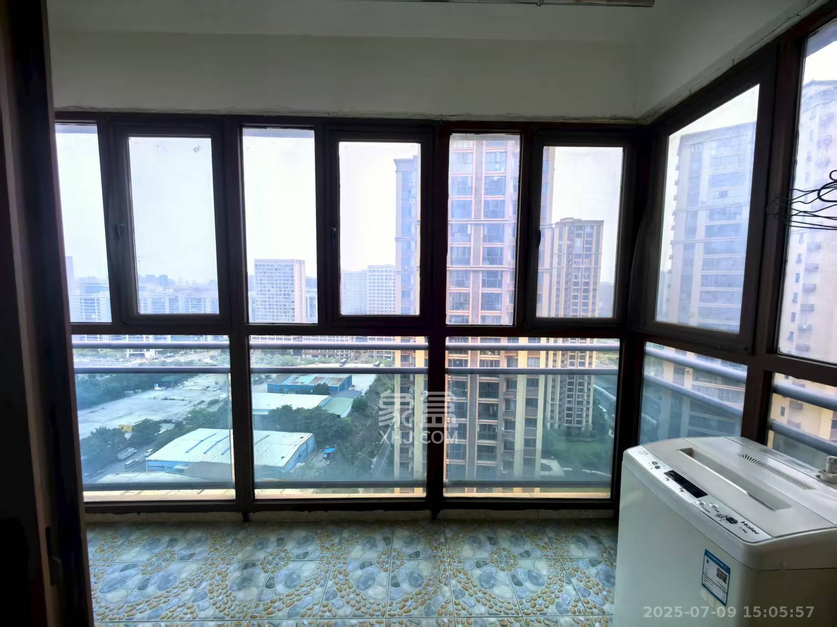 万里时代 3室2厅1卫 2600.0元/月 万里时代 3室2厅1卫 2600.0元/月室内图