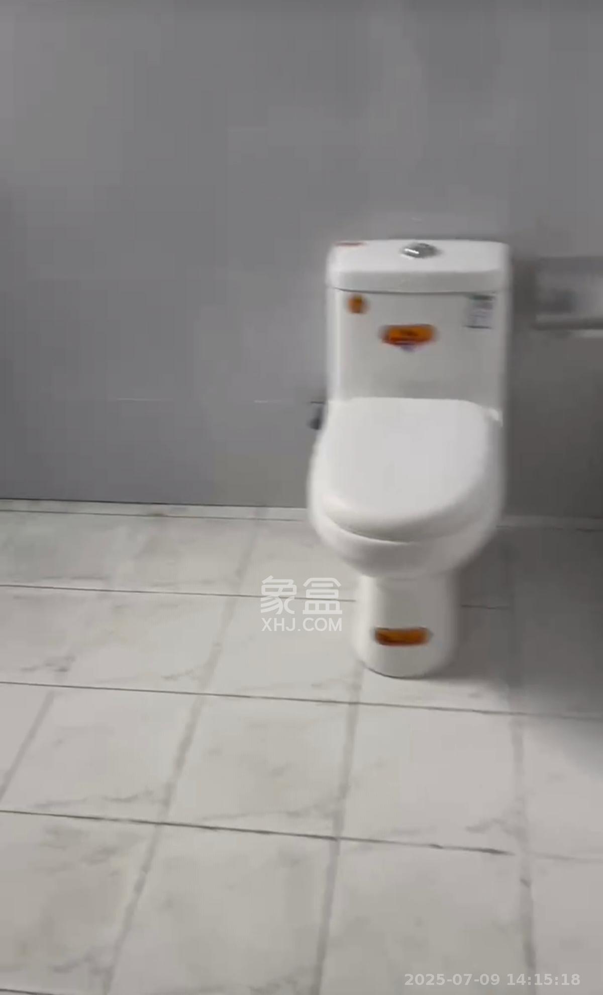 颐和佳园 4室2厅2卫 3500.00元/月 颐和佳园 4室2厅2卫 3500.00元/月室内图