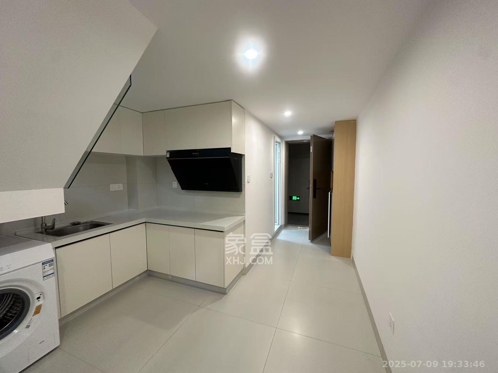 金茂建发泊悦 2室1厅1卫 1800.0元/月 金茂建发泊悦 2室1厅1卫 1800.0元/月室内图