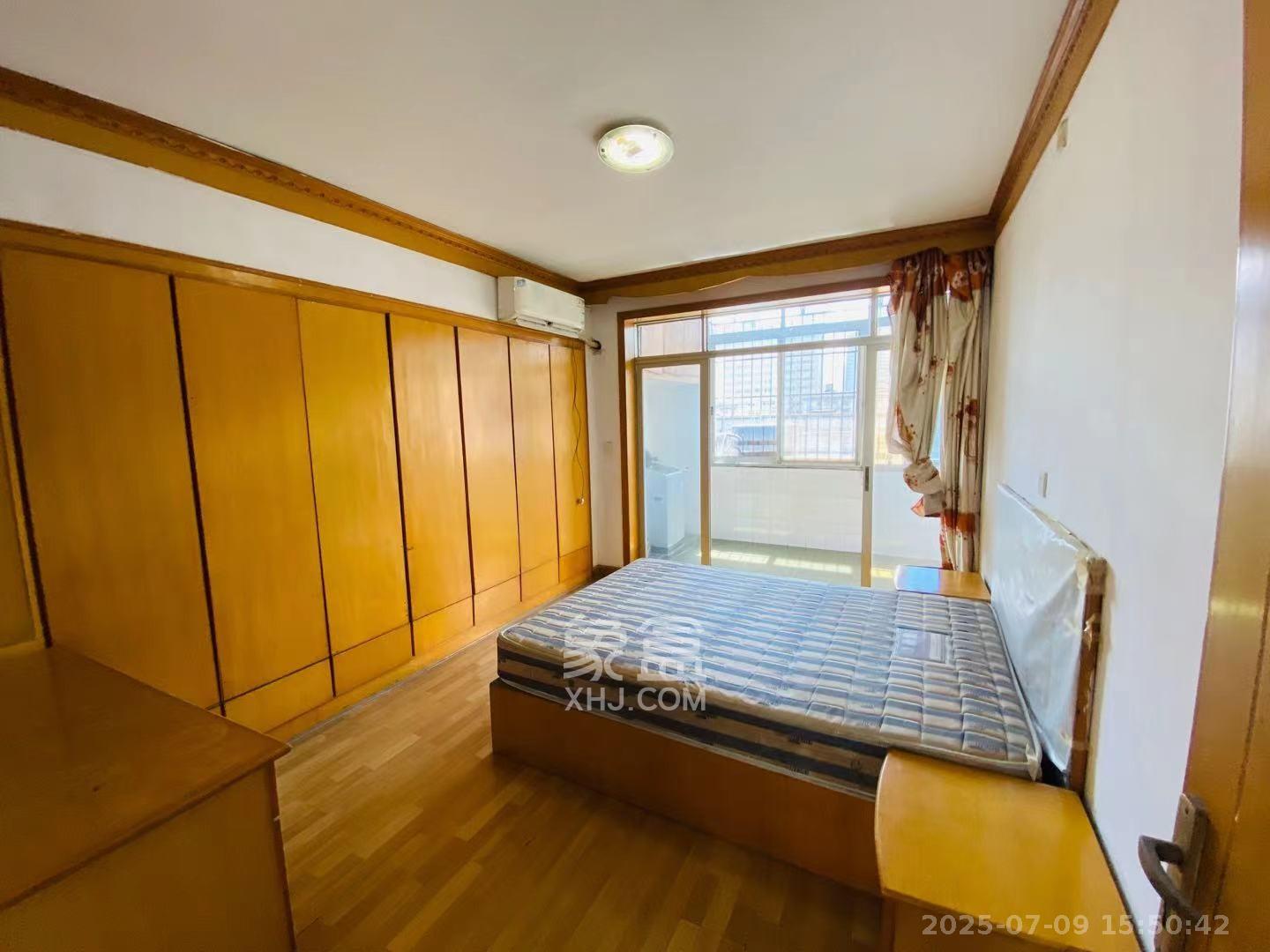 陈家湖小区  3室2厅1卫    2400.0元/月 陈家湖小区  3室2厅1卫    2400.0元/月室内图