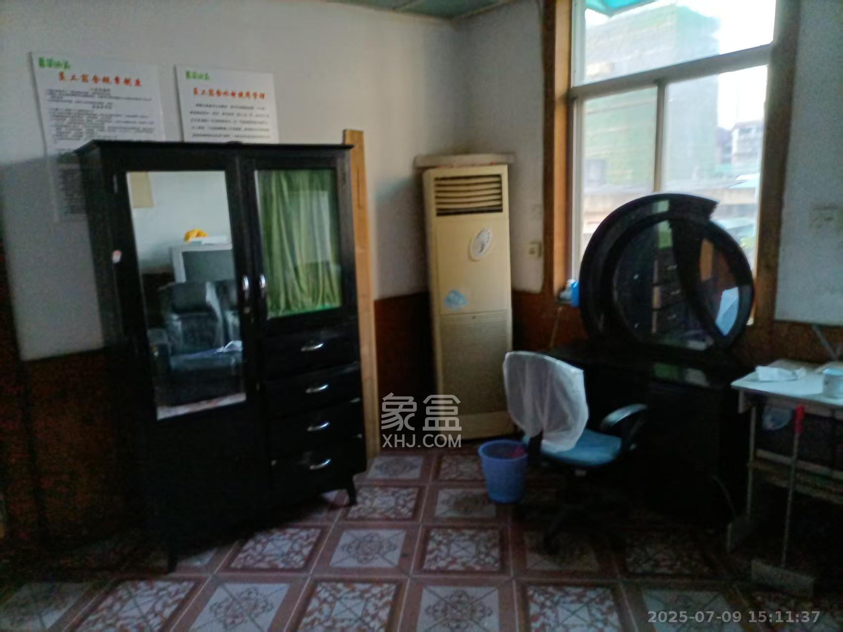 牛角塘社区  3室2厅1卫   2000.00元/月