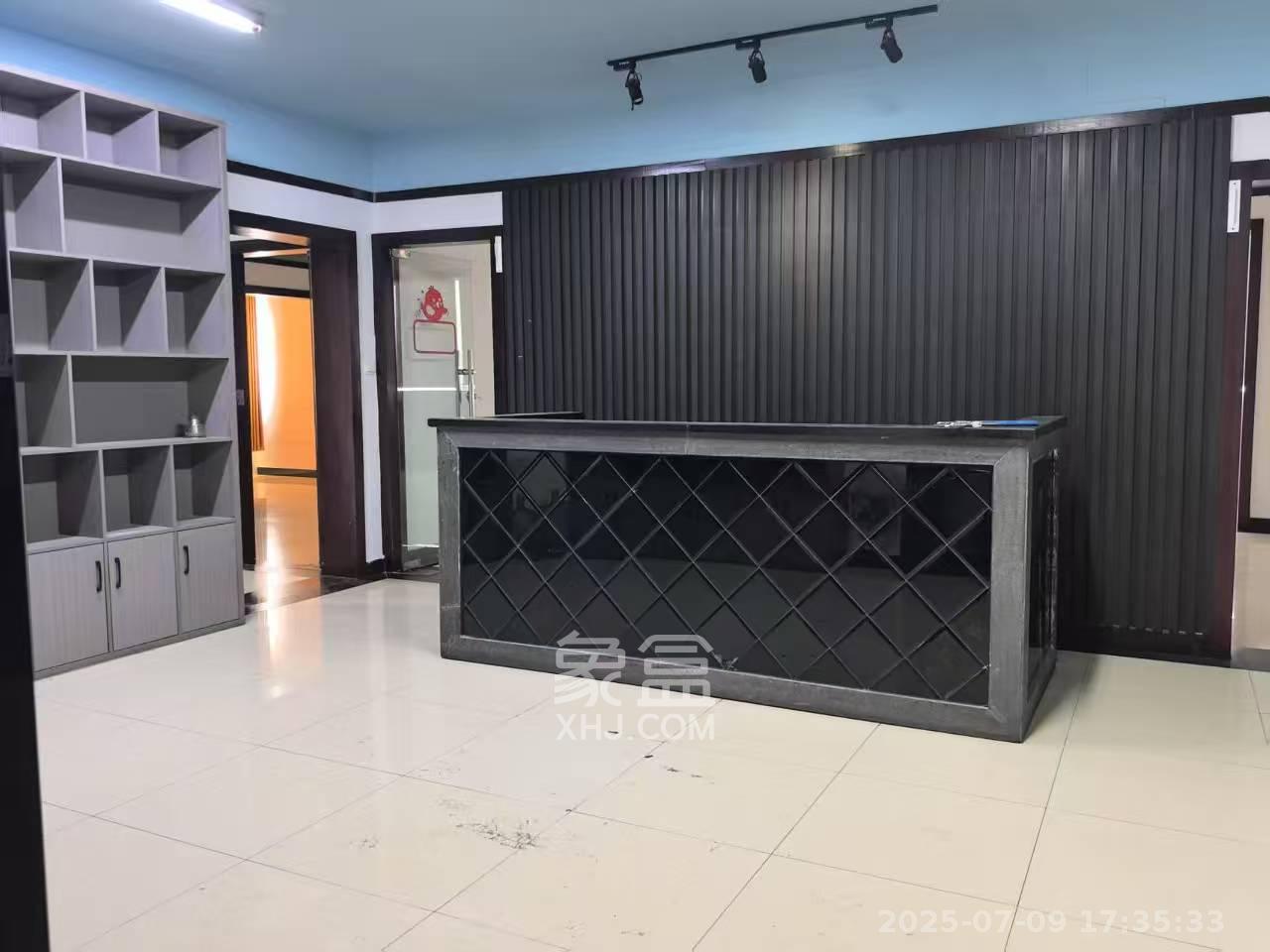开源鑫阁  1室1厅1卫   5600.00元/月