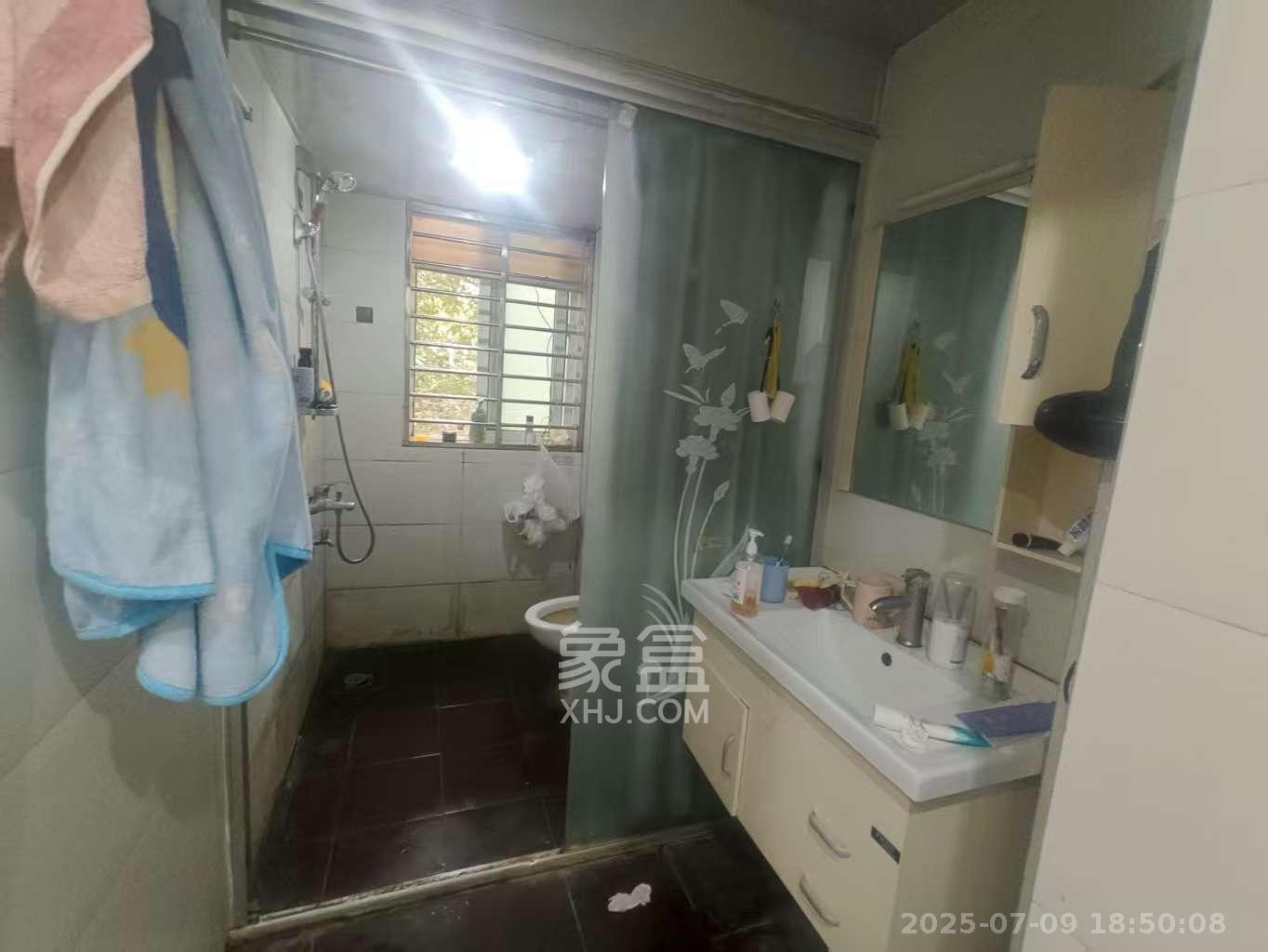 谷山乐园一期 2室2厅1卫 1800.0元/月 谷山乐园一期 2室2厅1卫 1800.0元/月室内图