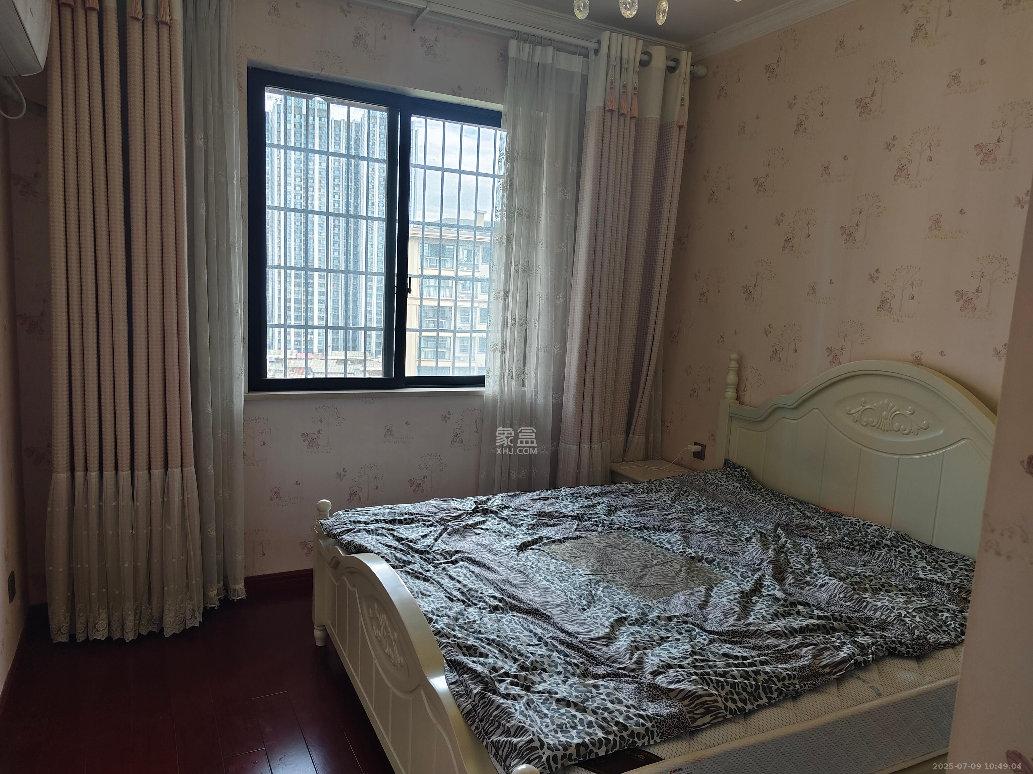 华雅花园  2室2厅1卫   1700.00元/月室内图