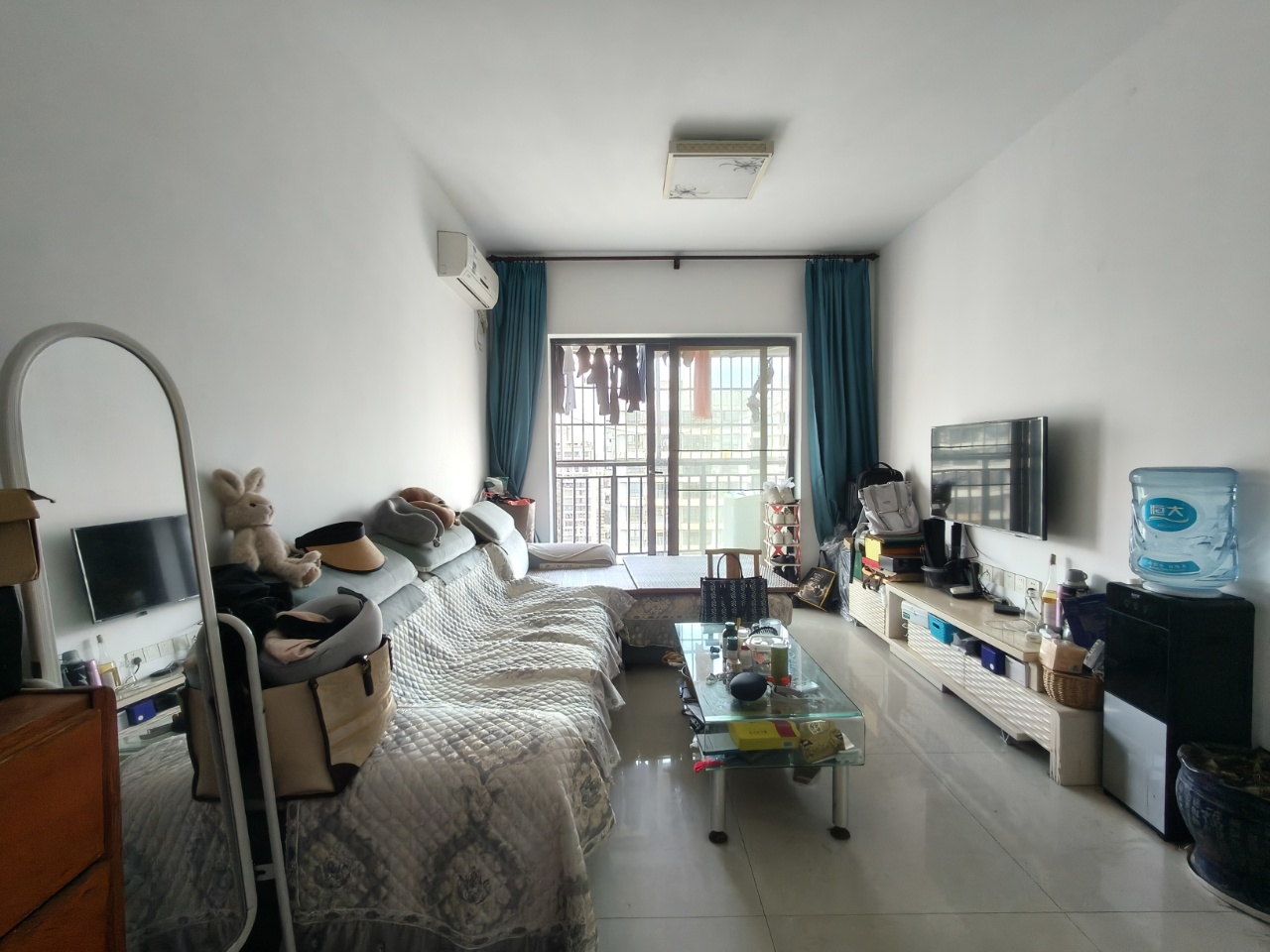 椰岛广场  1室1厅1卫    94.0万 椰岛广场  1室1厅1卫    94.0万室内图