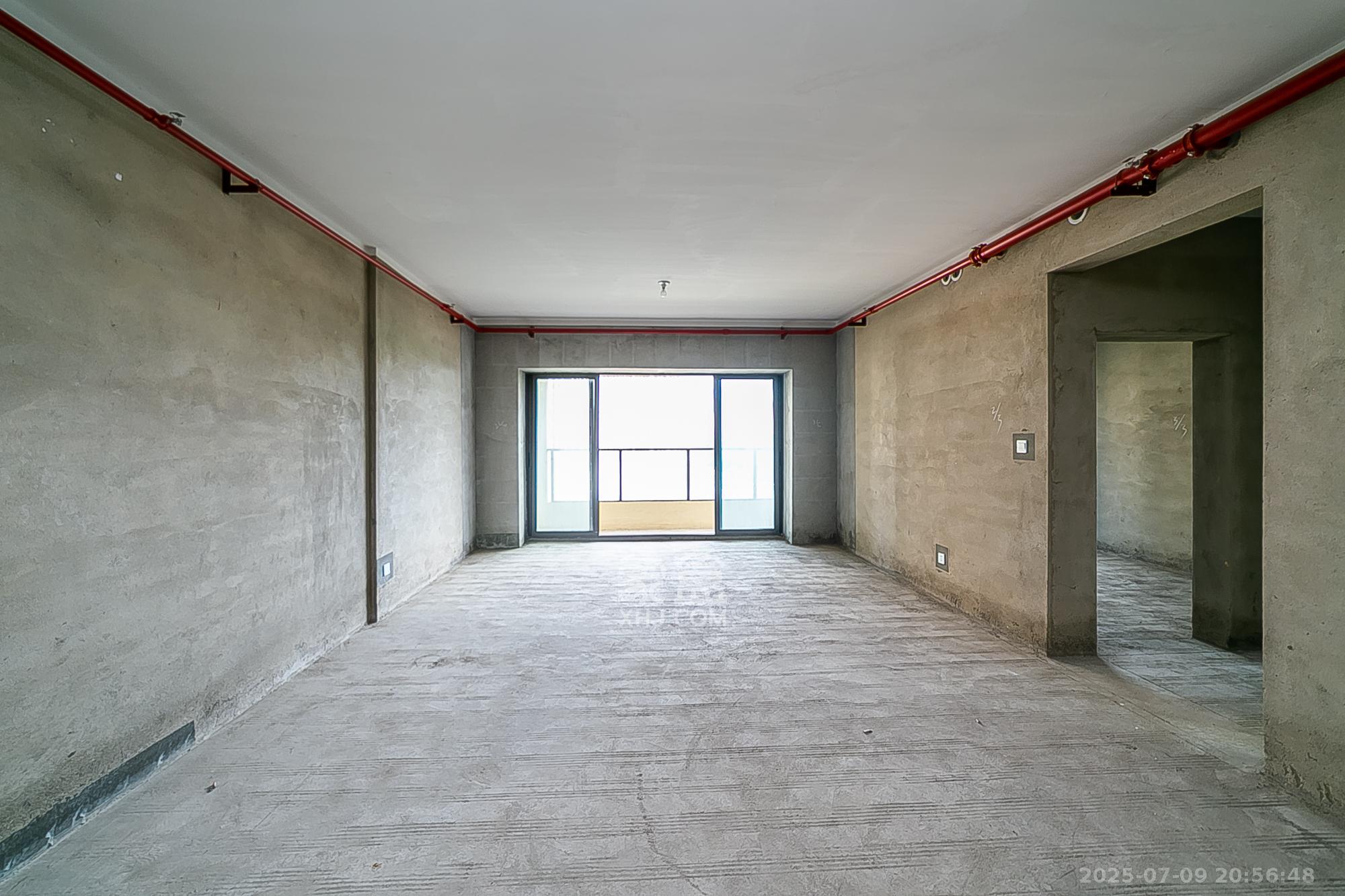 中建江山壹号  4室2厅2卫   310.00万
