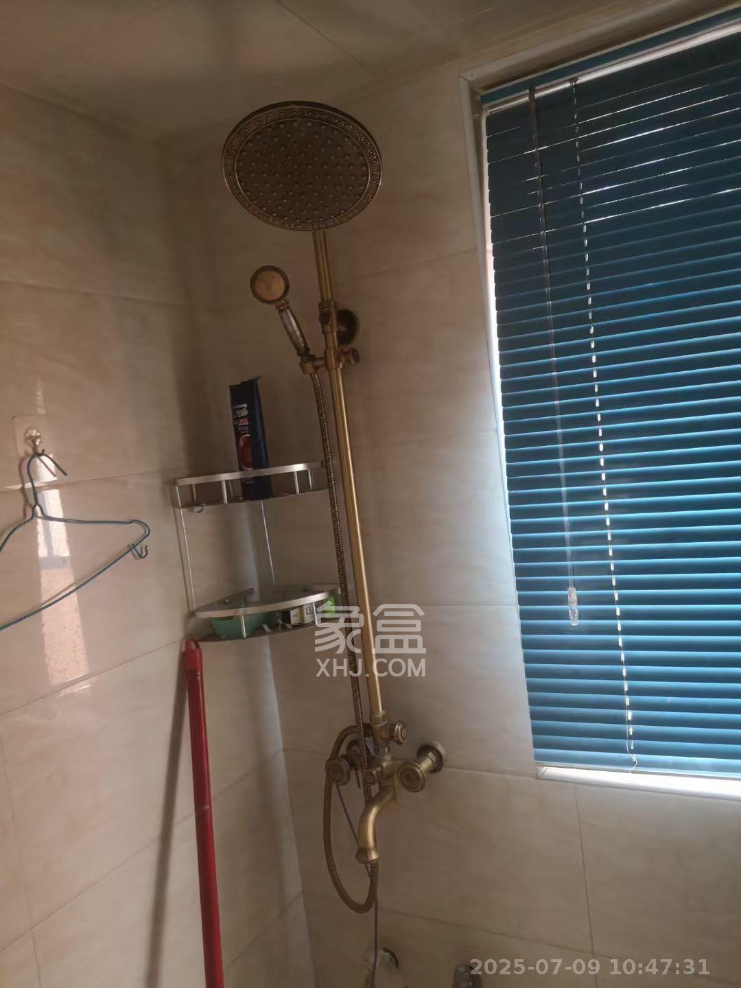 丽发新城  2室2厅1卫    1800.0元/月 丽发新城  2室2厅1卫    1800.0元/月室内图