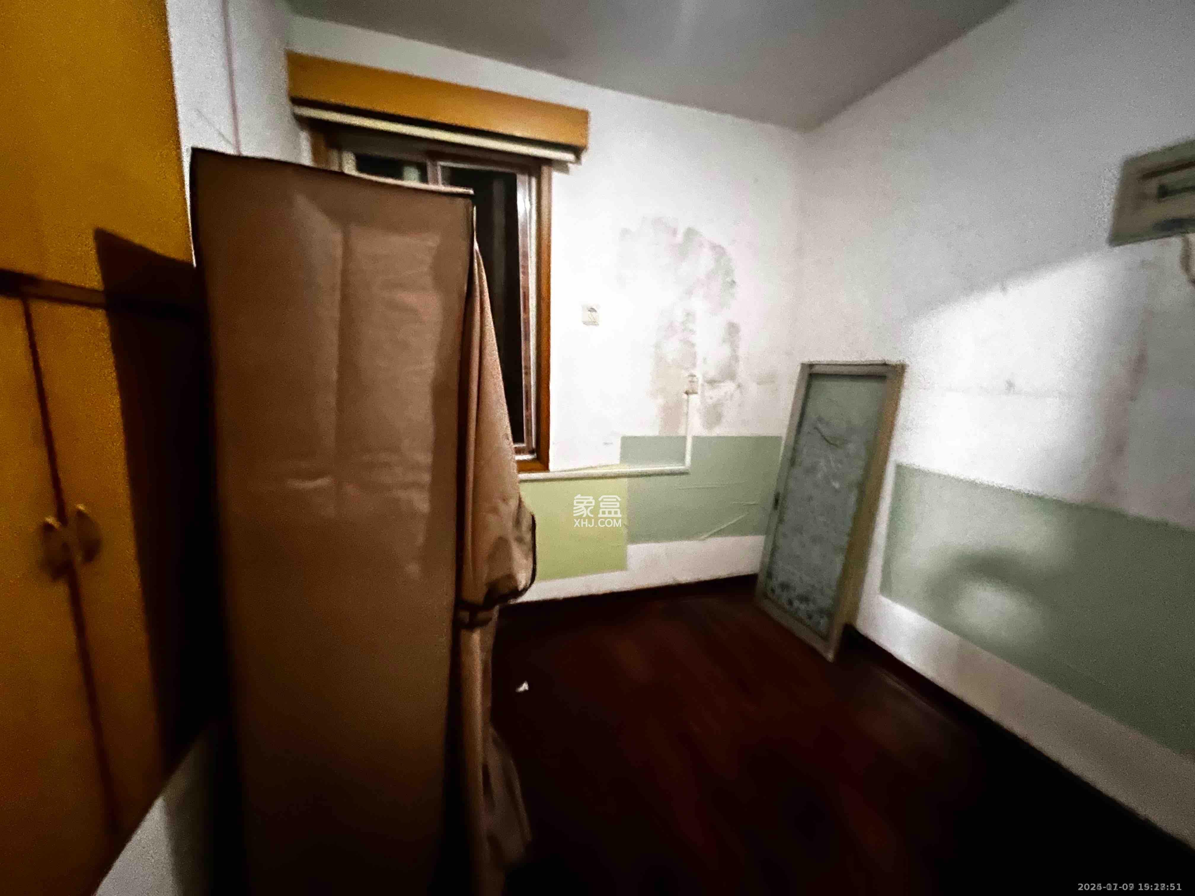 海东青大厦 2室1厅1卫 2400.0元/月 海东青大厦 2室1厅1卫 2400.0元/月室内图