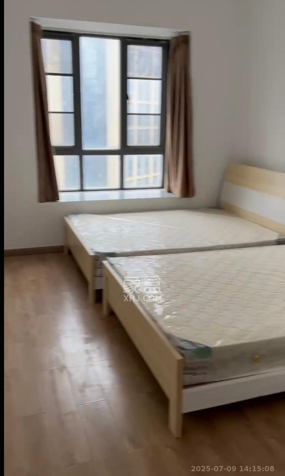 颐和佳园 4室2厅2卫 3500.00元/月 颐和佳园 4室2厅2卫 3500.00元/月室内图