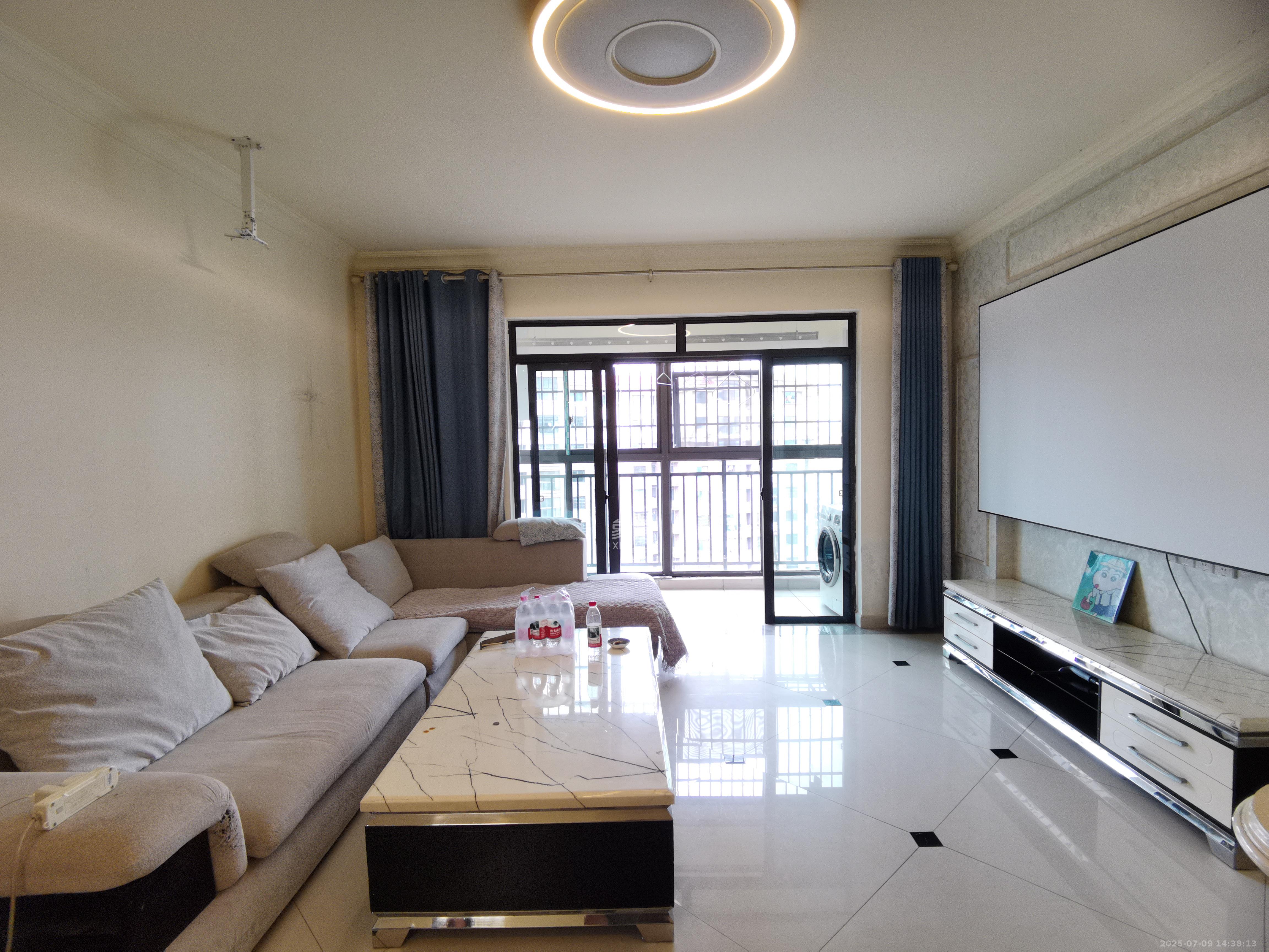 夏威夷碧水春城(碧桂园城市花园) 2室2厅2卫 2300.0元/月 夏威夷碧水春城(碧桂园城市花园) 2室2厅2卫 2300.0元/月室内图