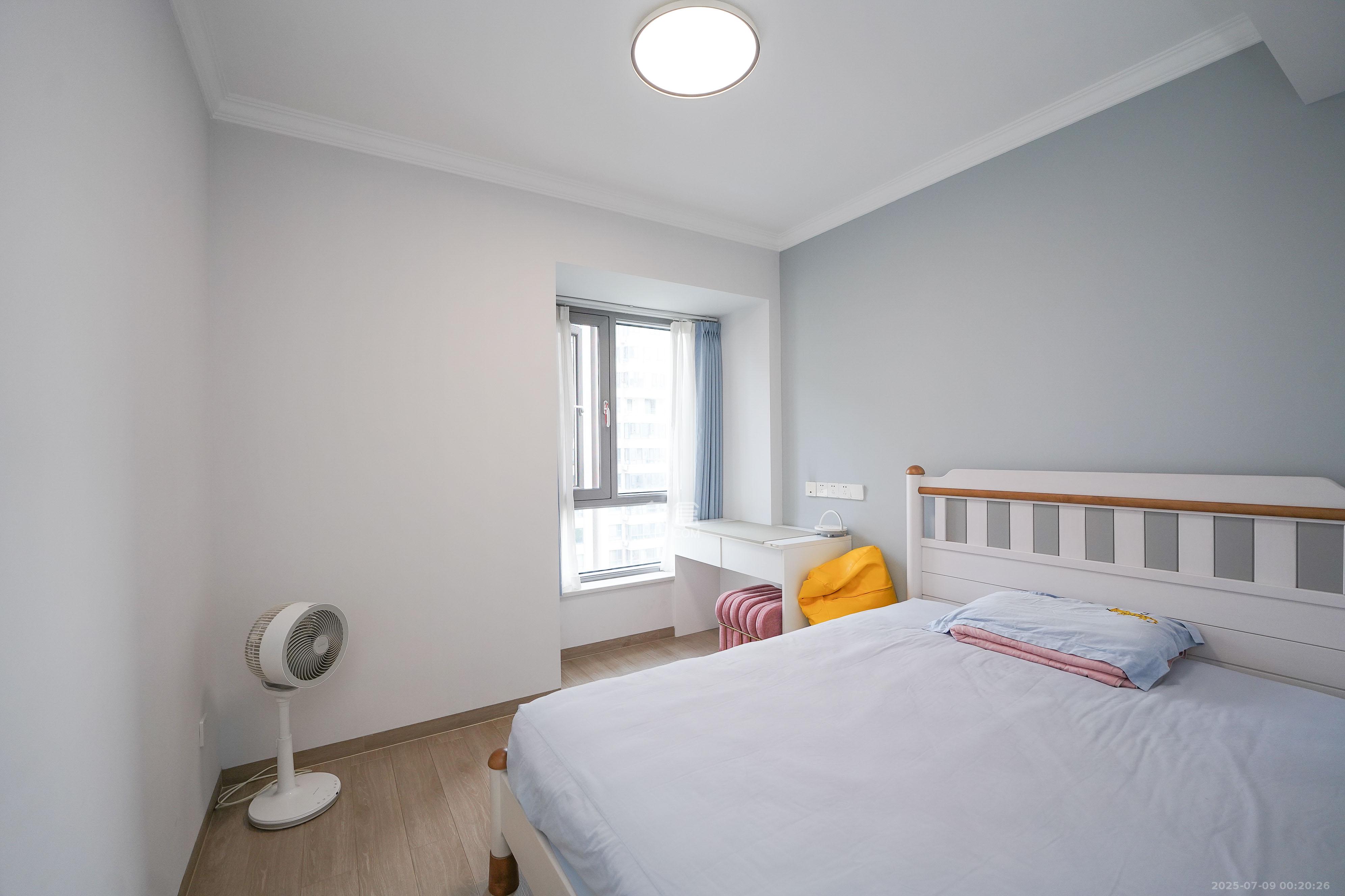 五矿万境蓝山 5室2厅2卫 165.0万 五矿万境蓝山 5室2厅2卫 165.0万卧室