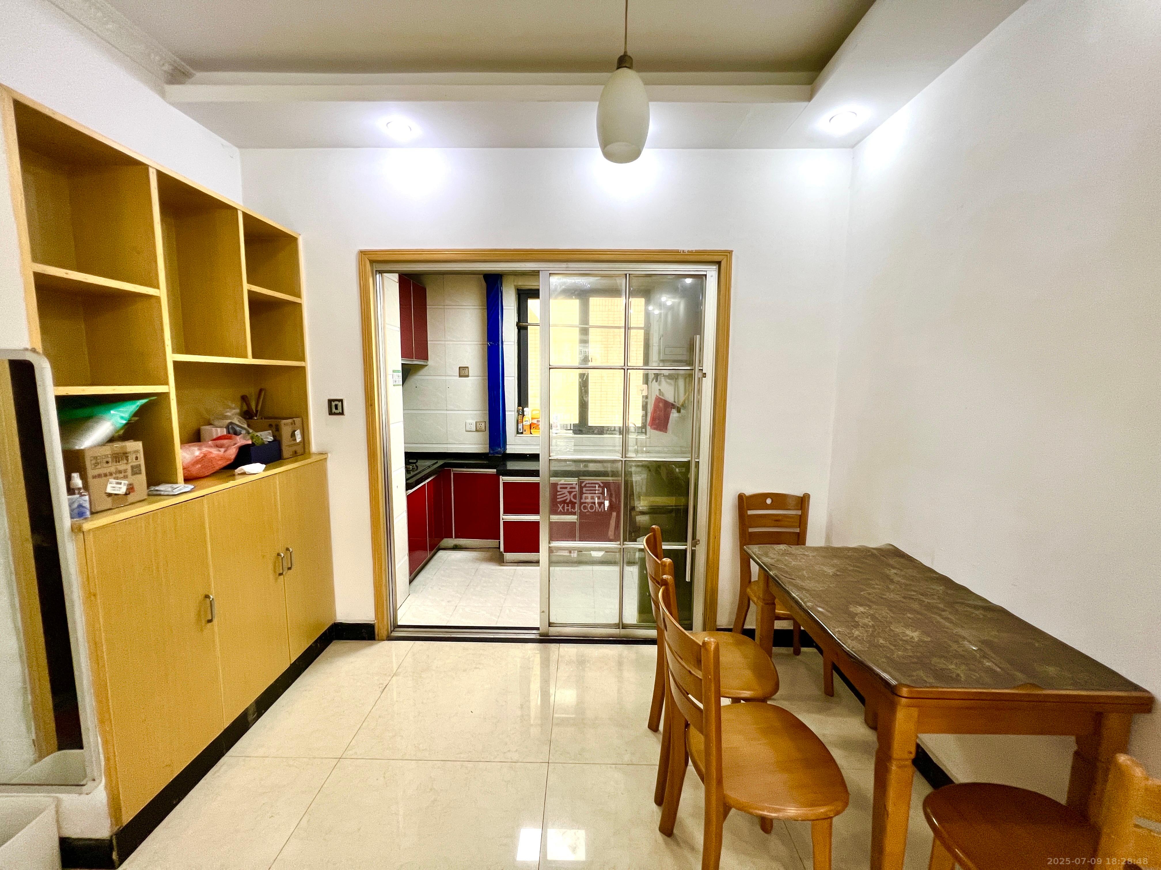 兰亭优壳(隽峰苑) 2室1厅1卫 2100.0元/月 兰亭优壳(隽峰苑) 2室1厅1卫 2100.0元/月室内图