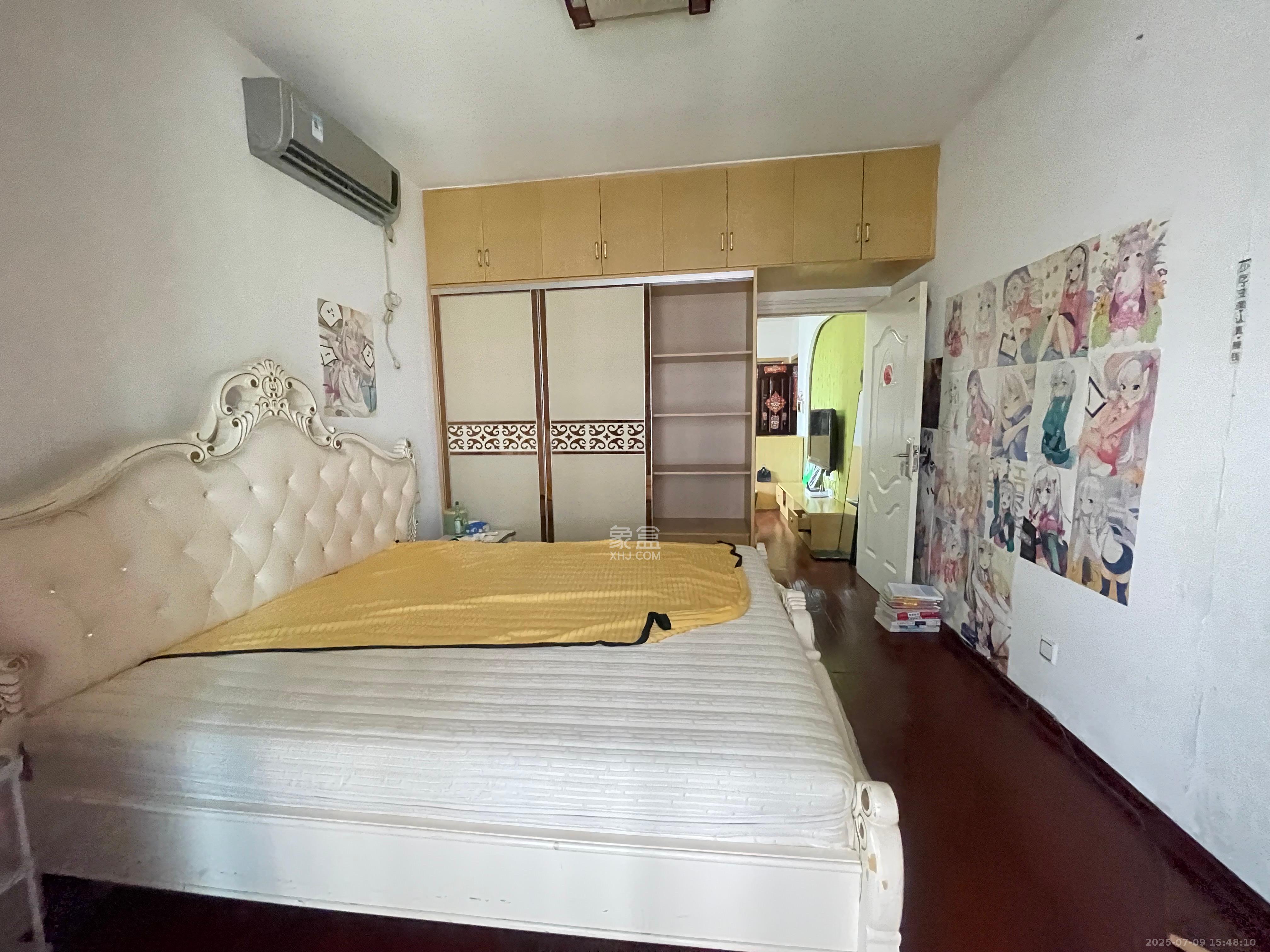 金领家族  1室1厅1卫   1600.00元/月室内图