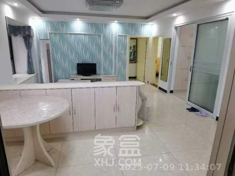 山水湾  1室2厅2卫   2400.00元/月室内图