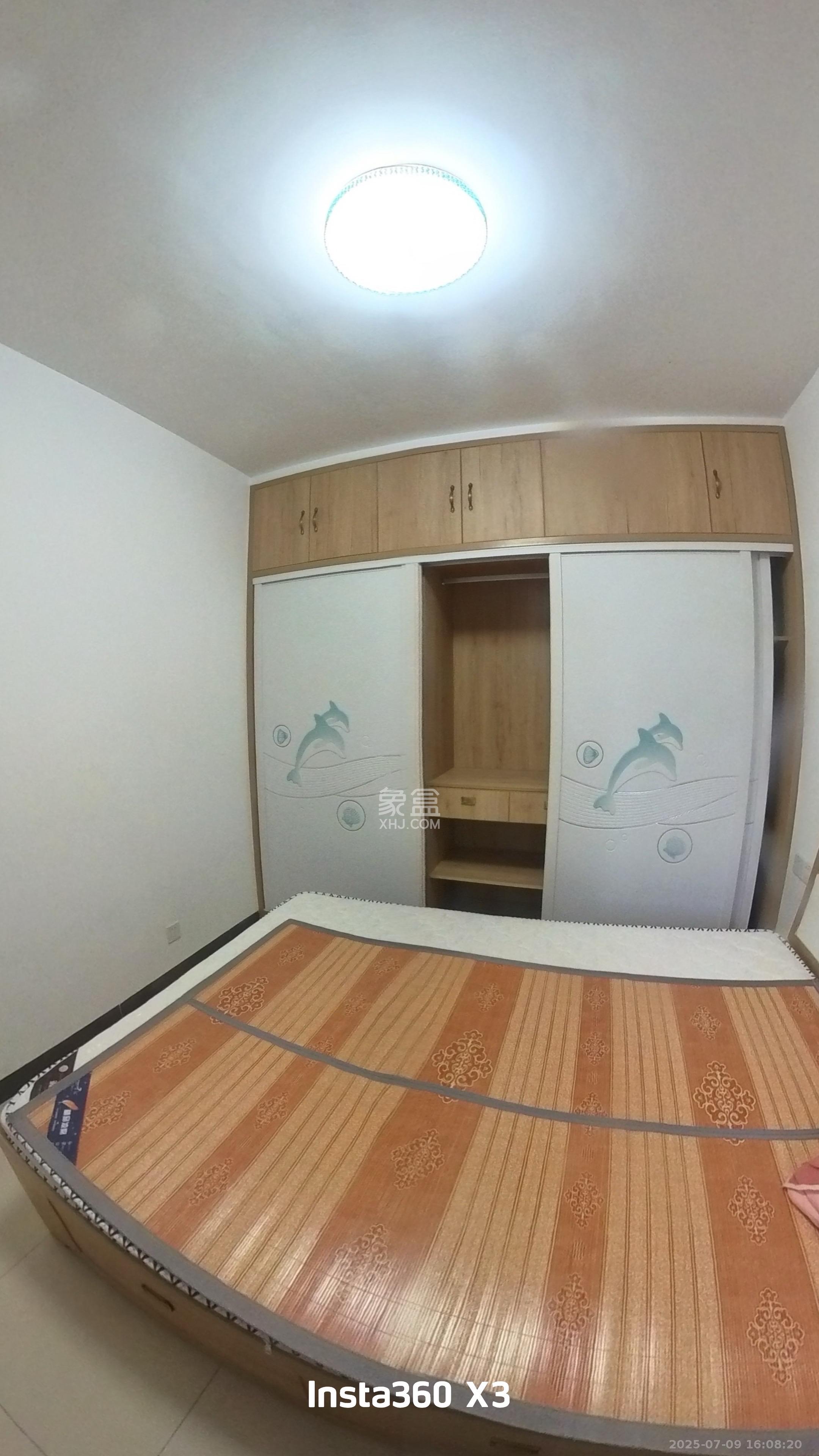 半山壹号  2室1厅1卫    2600.0元/月 半山壹号  2室1厅1卫    2600.0元/月室内图