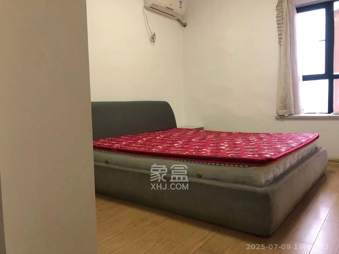 鑫远湘府华城  3室2厅2卫   2600.00元/月室内图
