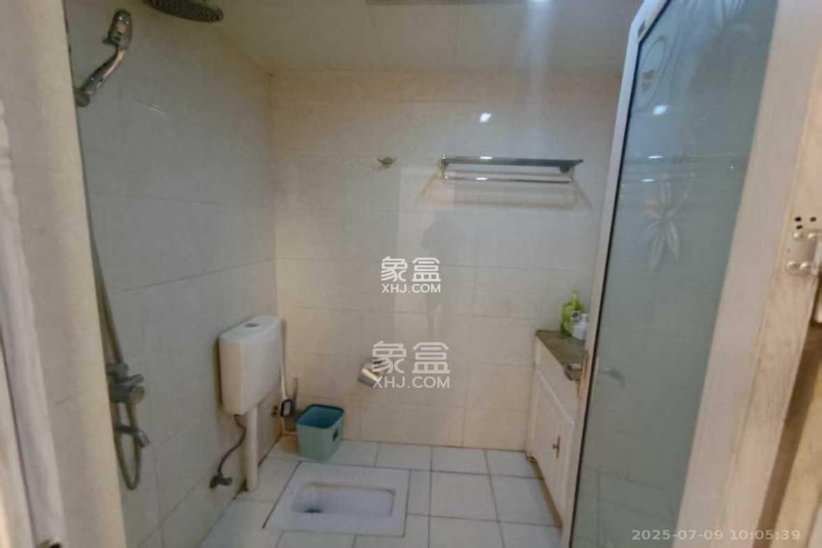 阳光100二期  4室2厅2卫    3800.0元/月 阳光100二期  4室2厅2卫    3800.0元/月室内图