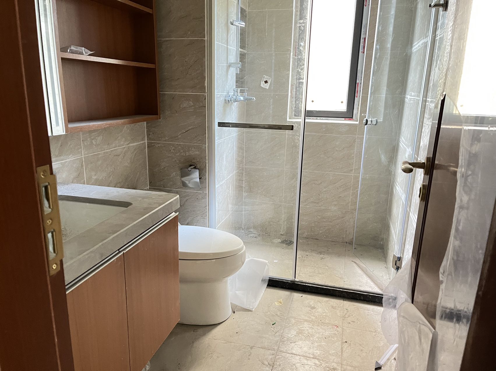 恒大名都  3室2厅2卫    1600.0元/月 恒大名都  3室2厅2卫    1600.0元/月室内图