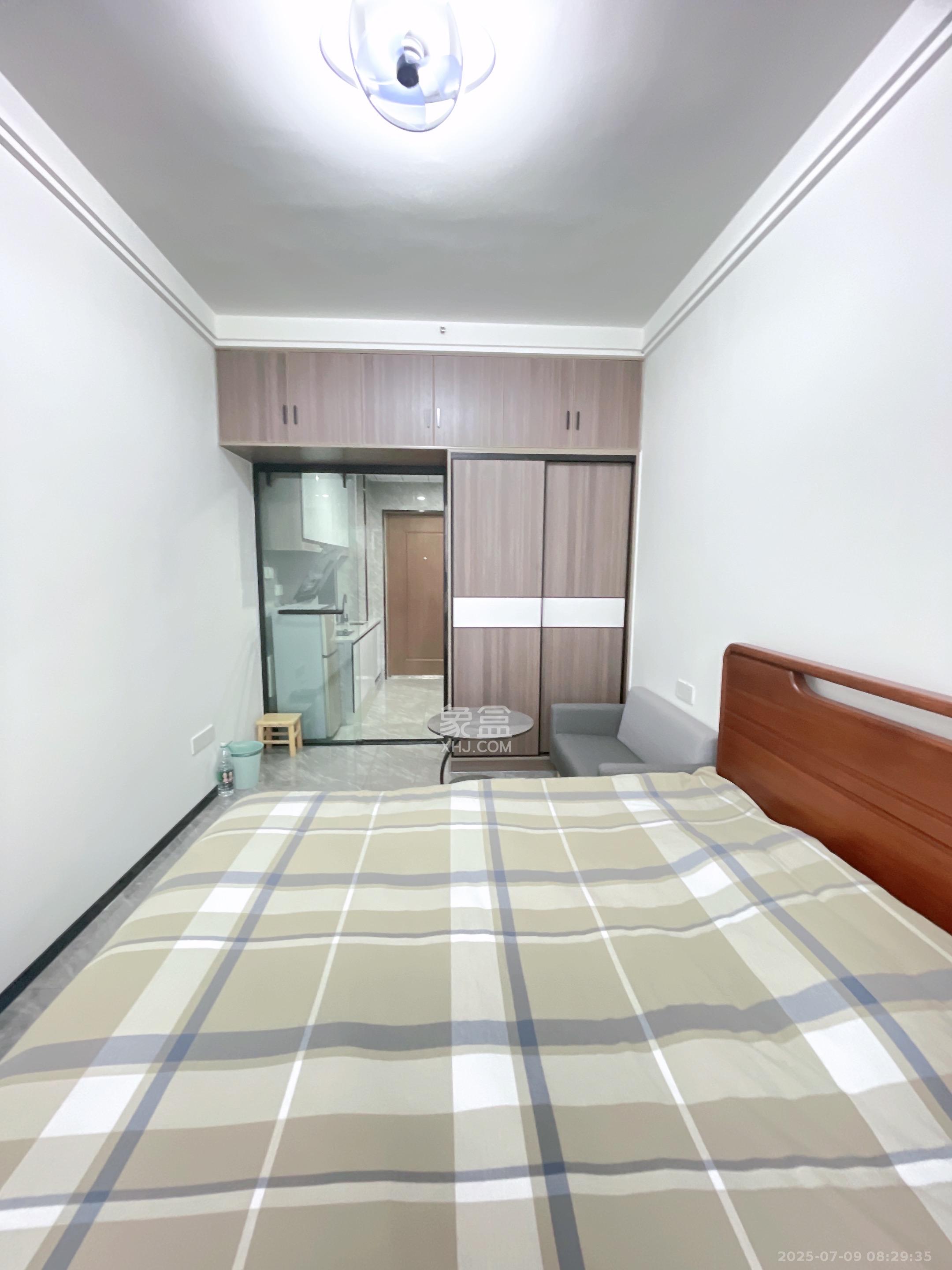 保利香槟国际  1室1厅1卫   1100.00元/月室内图