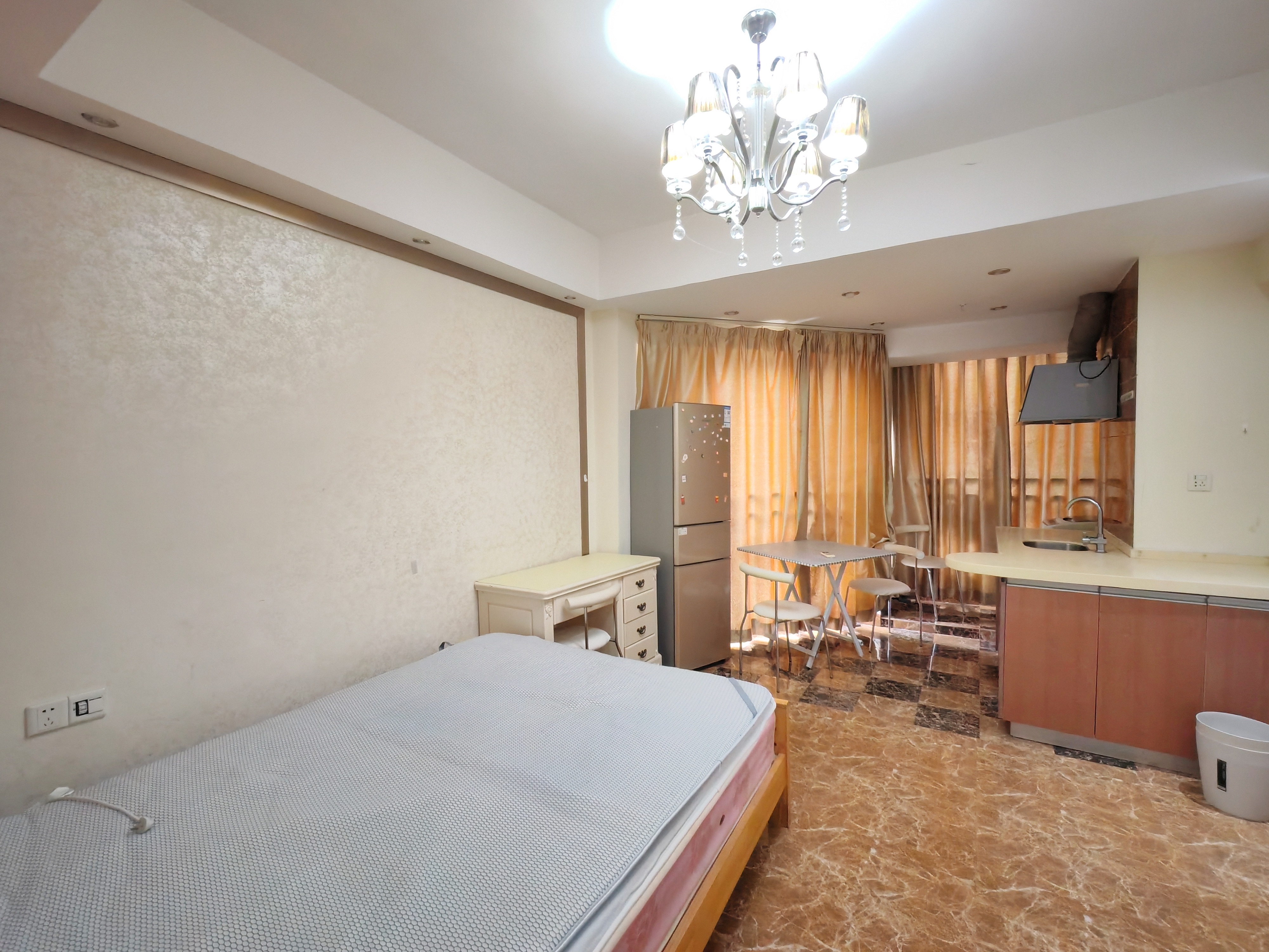 正大豪庭 1室1厅1卫 1700.0元/月 正大豪庭 1室1厅1卫 1700.0元/月室内图