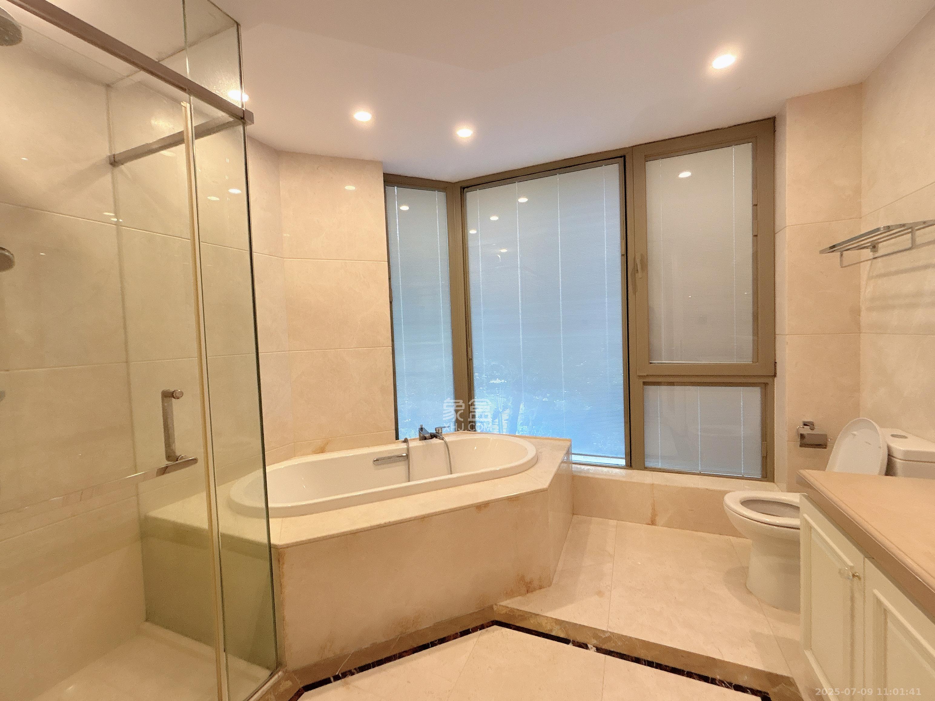 梅溪湖金茂府(金茂广场)(金茂览秀城) 4室2厅2卫 6200.0元/月 梅溪湖金茂府(金茂广场)(金茂览秀城) 4室2厅2卫 6200.0元/月室内图