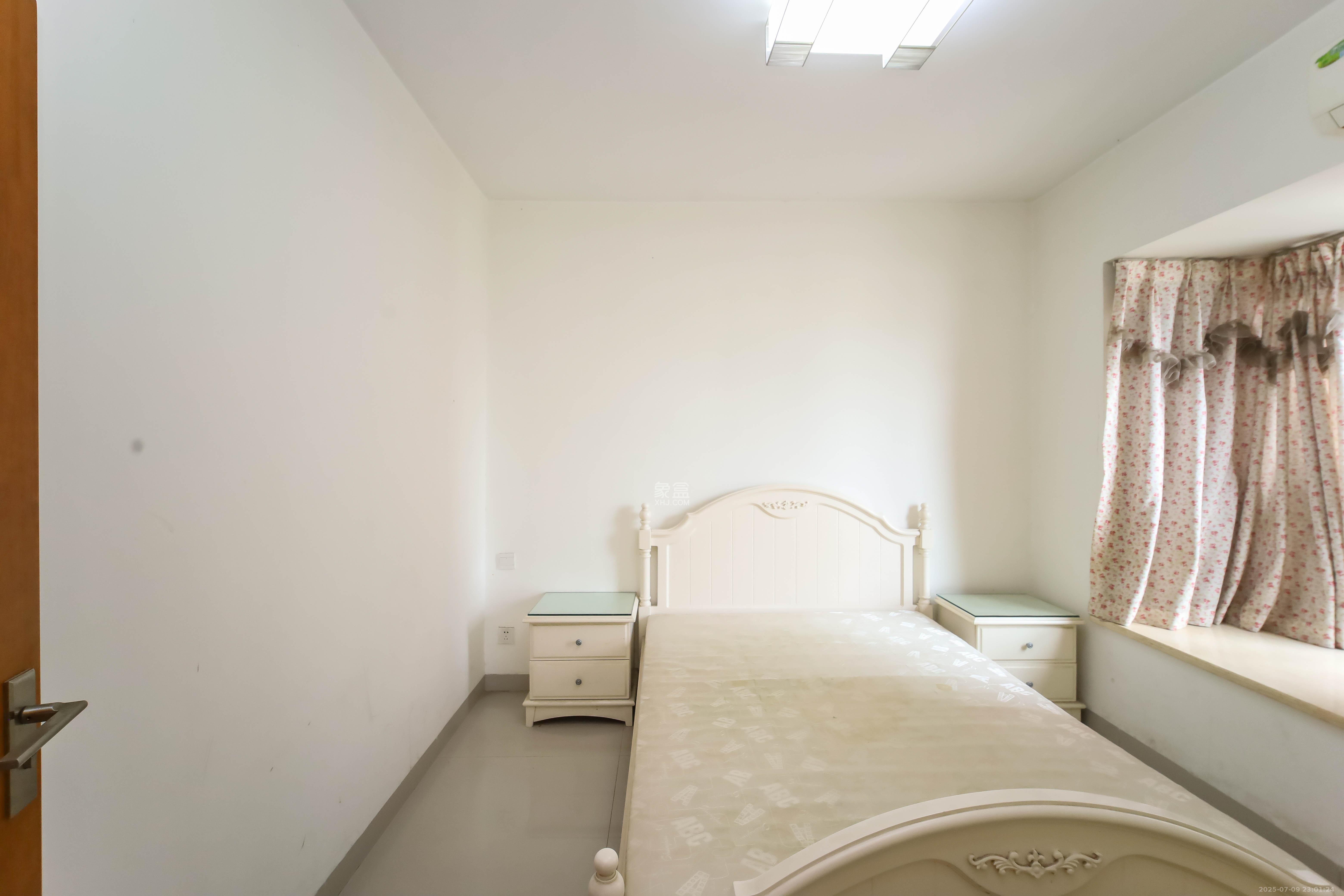 东玺门  2室2厅1卫    65.1万 东玺门  2室2厅1卫    65.1万卧室