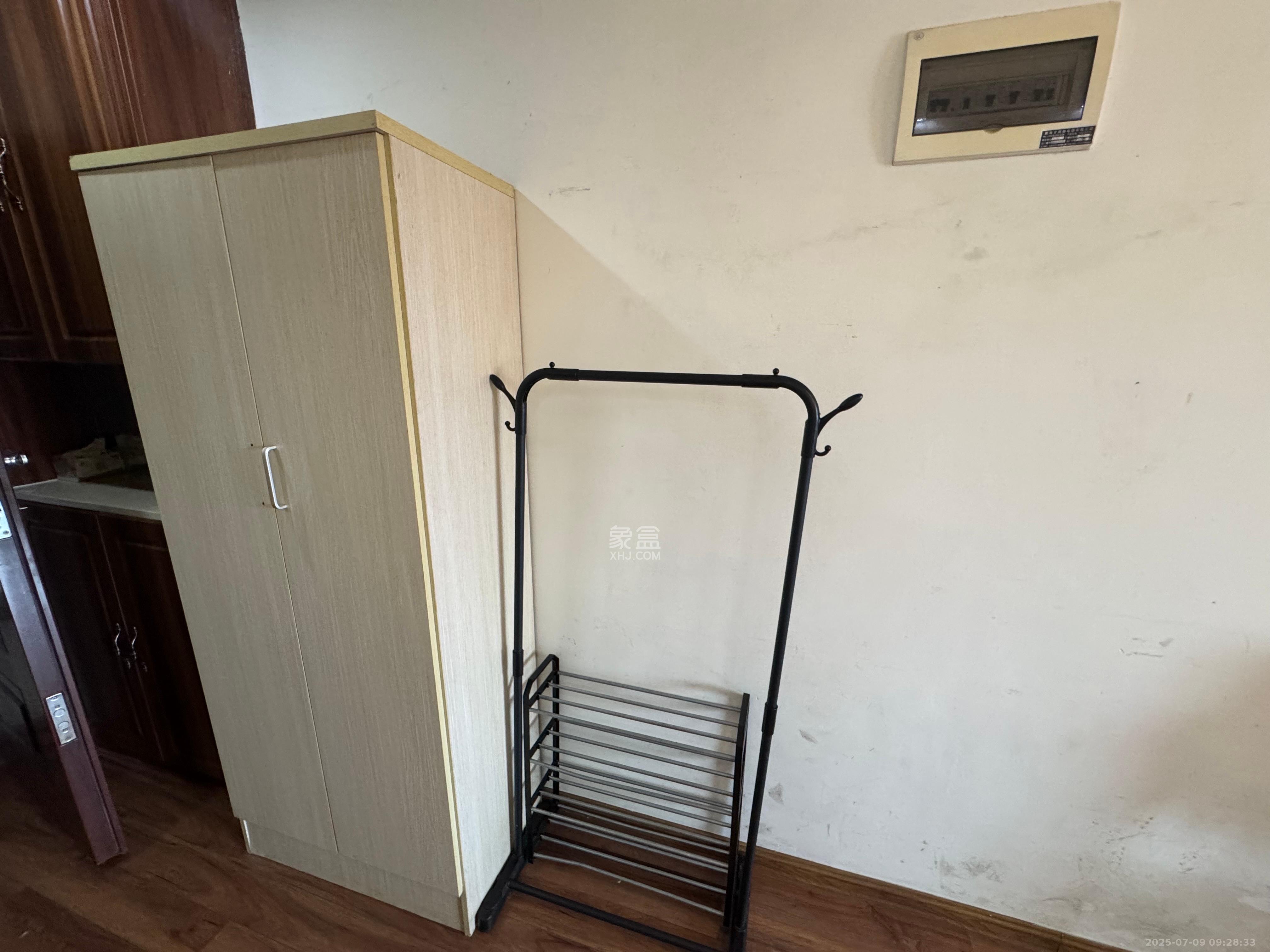 中建木莲工社  1室1厅1卫   1300.00元/月室内图