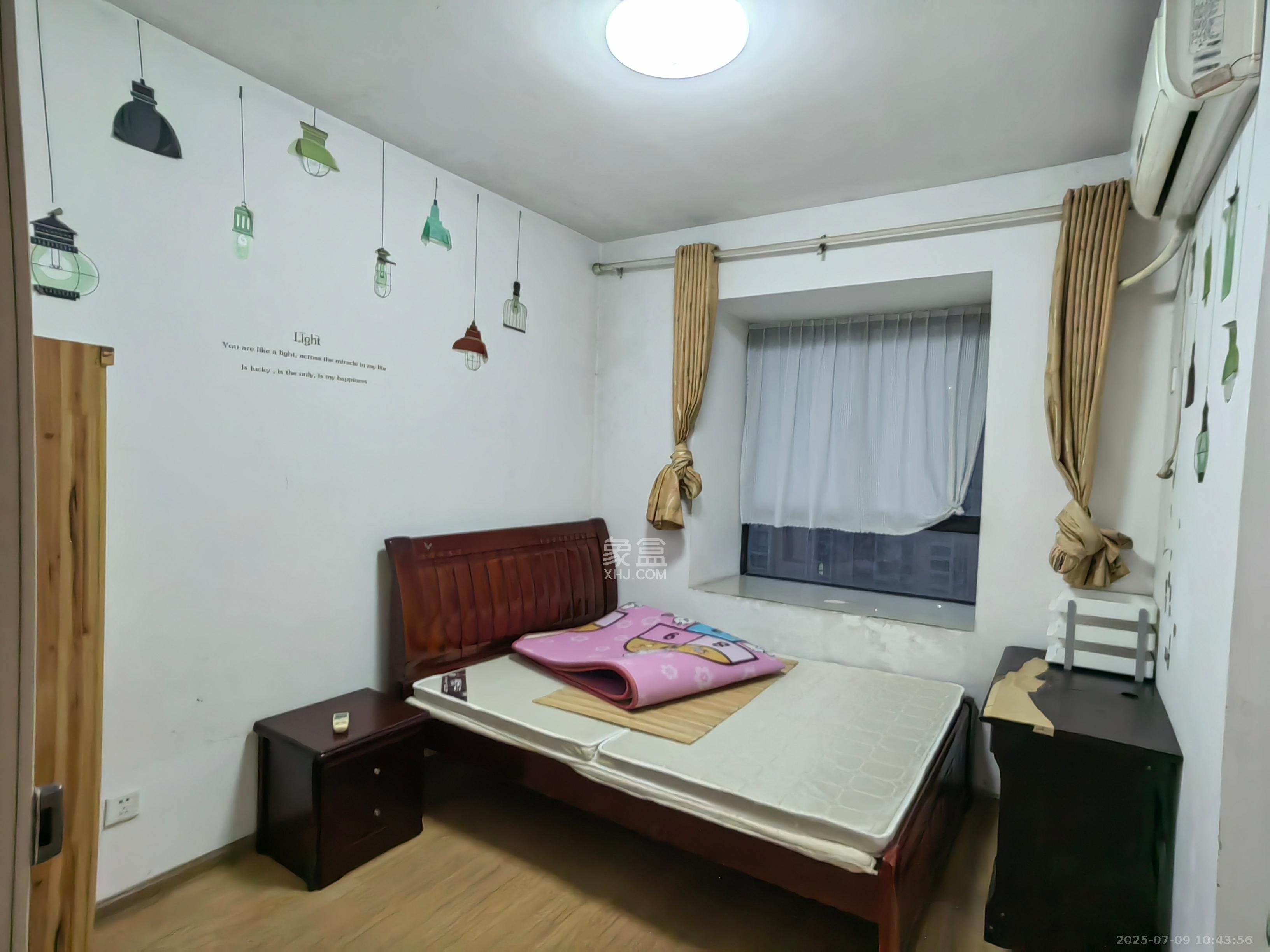 锦湘国际星城三期(锦绣苑) 2室2厅1卫 2100.0元/月 锦湘国际星城三期(锦绣苑) 2室2厅1卫 2100.0元/月室内图