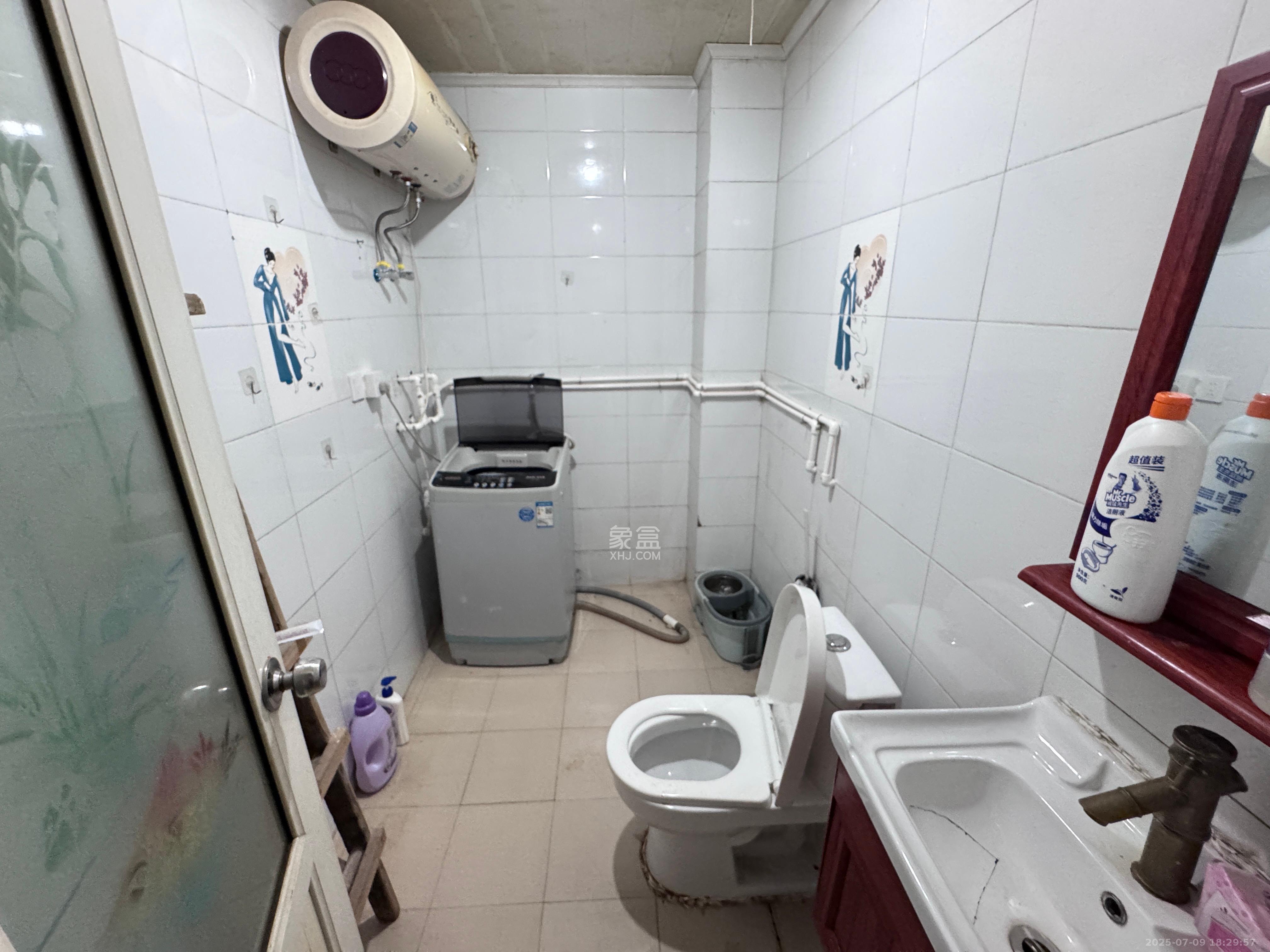 大桥一,二区 3室2厅1卫 3500.0元/月 大桥一,二区 3室2厅1卫 3500.0元/月室内图